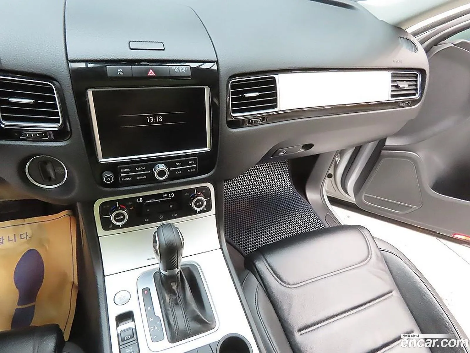 Volkswagen Touareg 2014 — 19