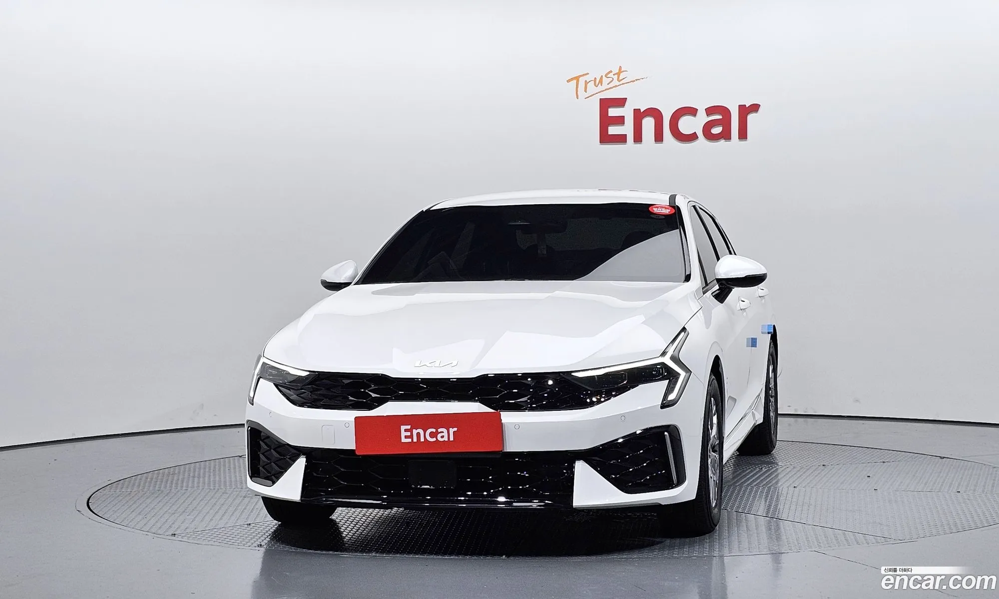 Kia K5 Hybrid 2025 — 3