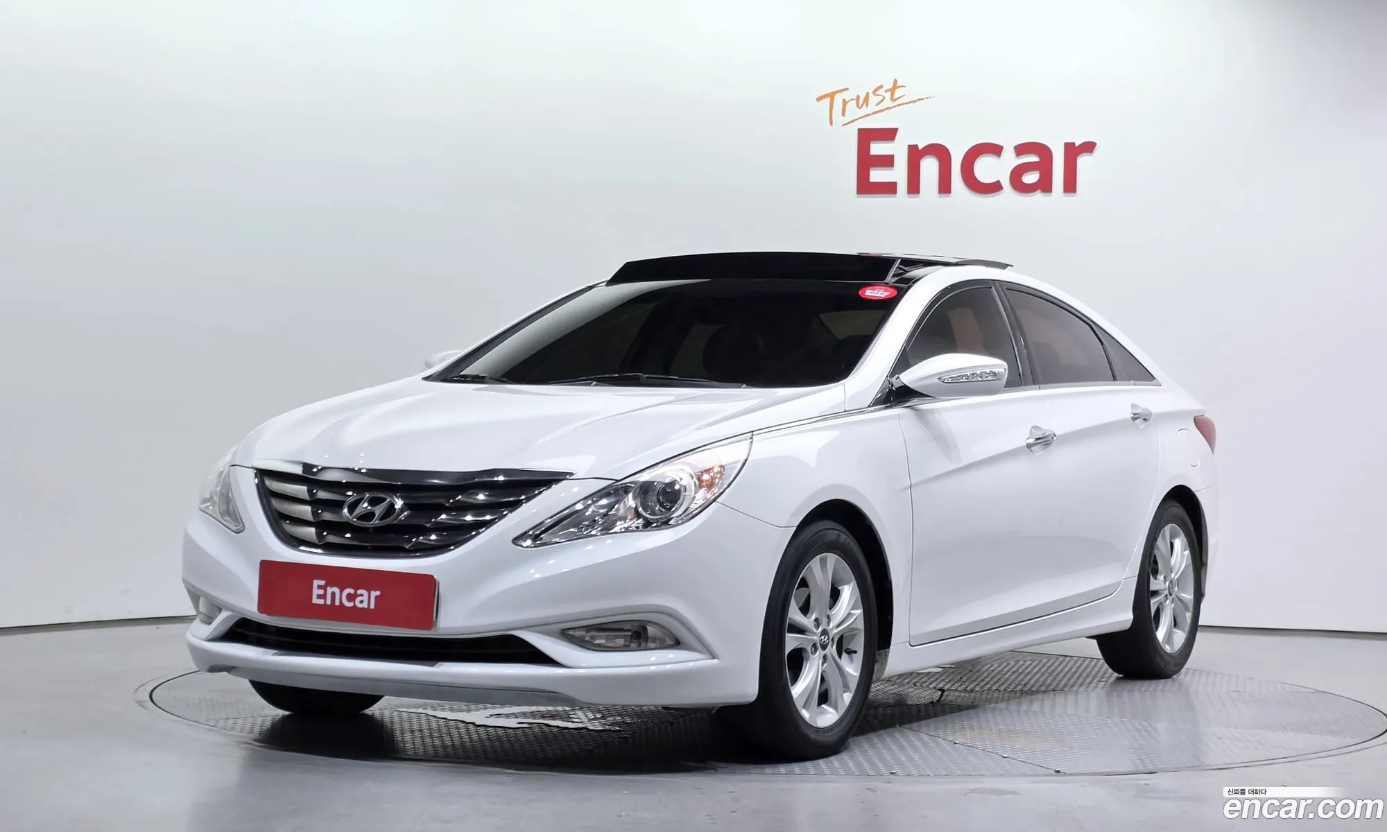 Hyundai YF Sonata 2010 KMHEC41BBAA103694 — 2