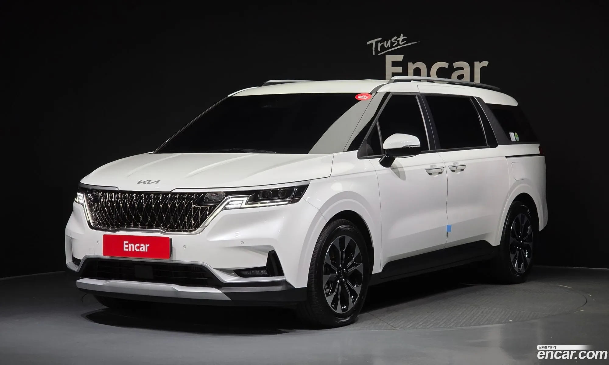 Kia Carnival 2022 KNANB81BBPS212827 — 4