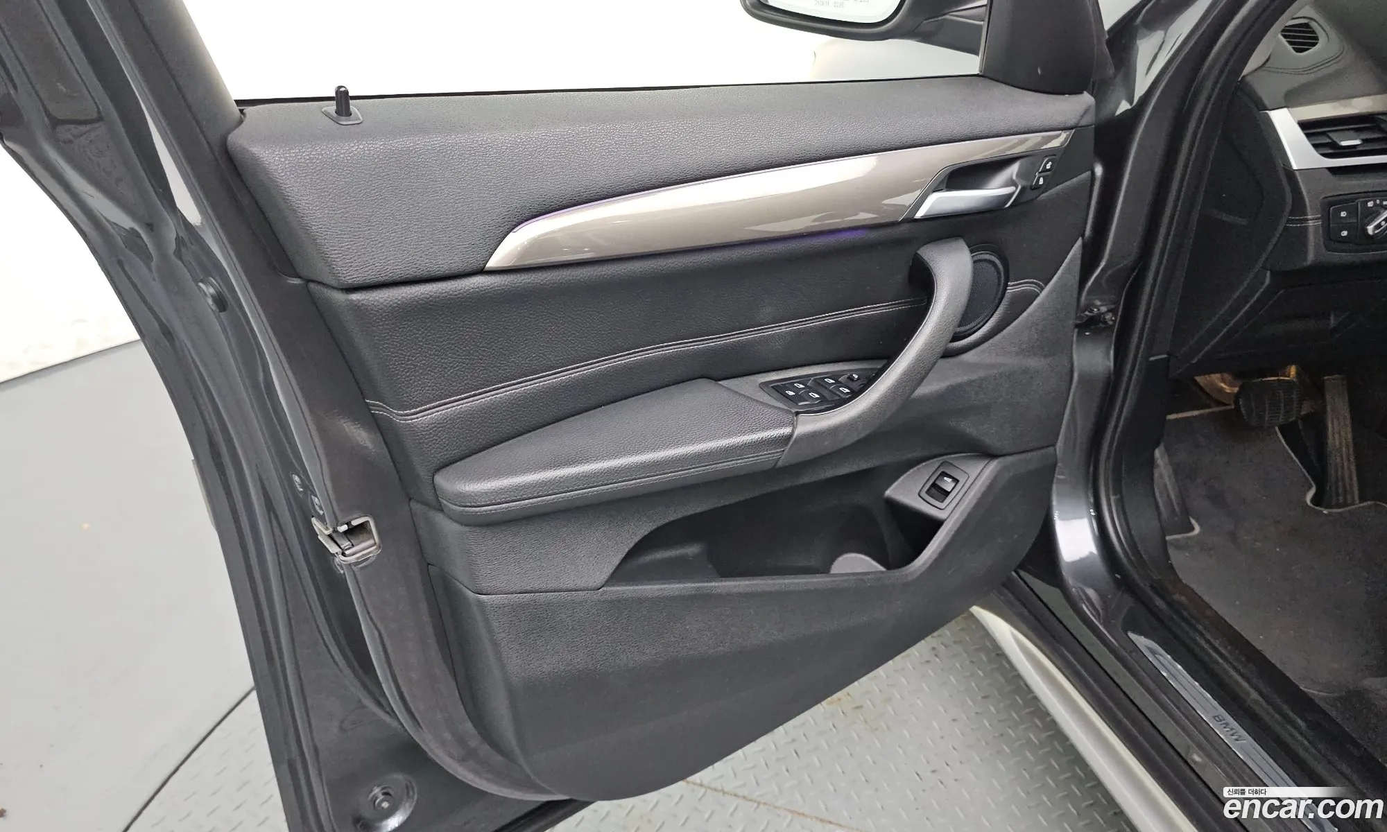 BMW X1 2021 WBA11DG09M5S50129 — 29