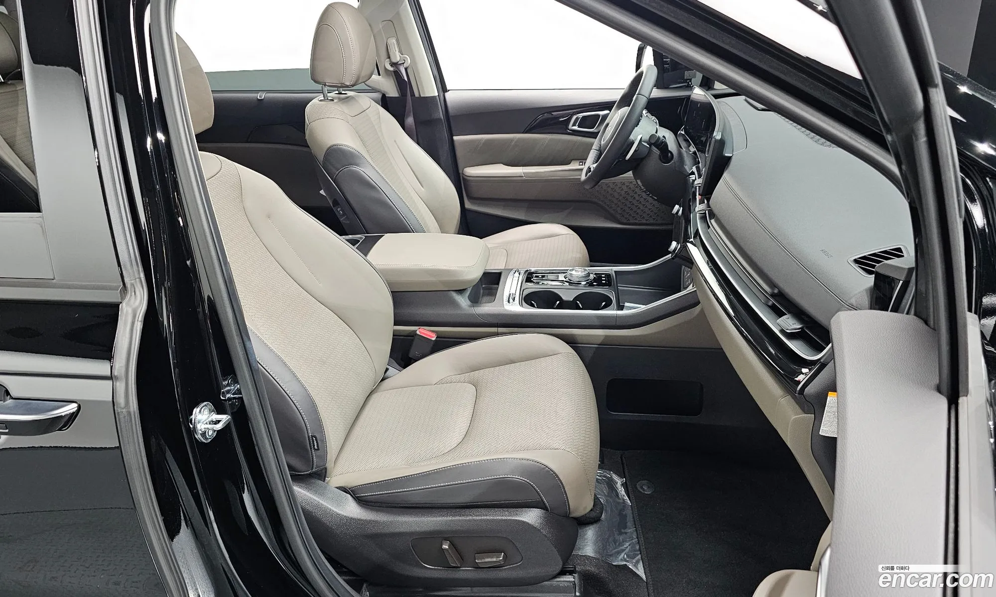 Kia Carnival 2024 KNANE81ABSS028288 — 23