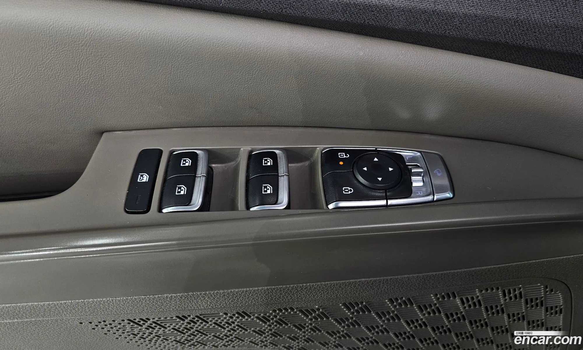 Kia Carnival 2024 — 30
