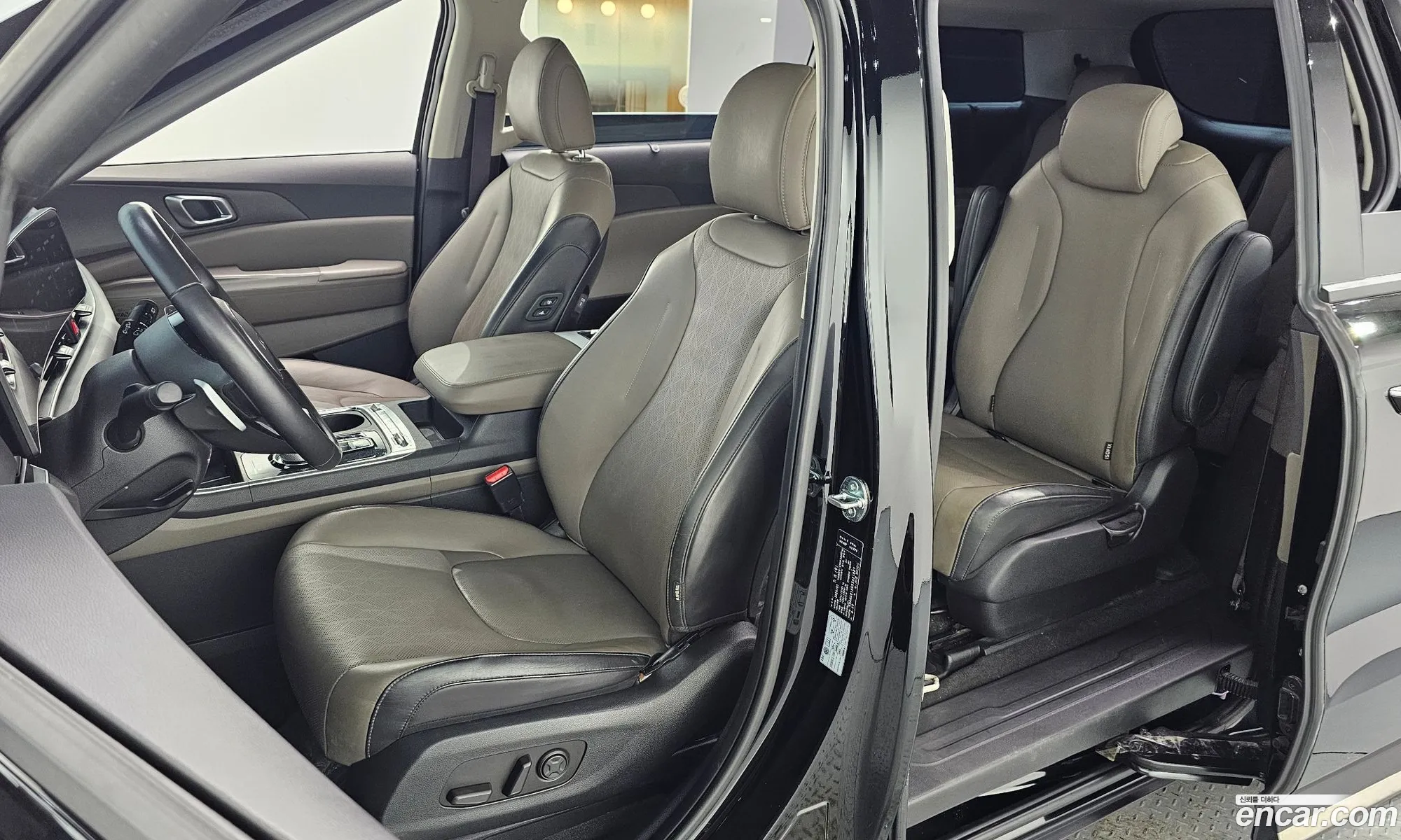 Kia Carnival 2024 — 28