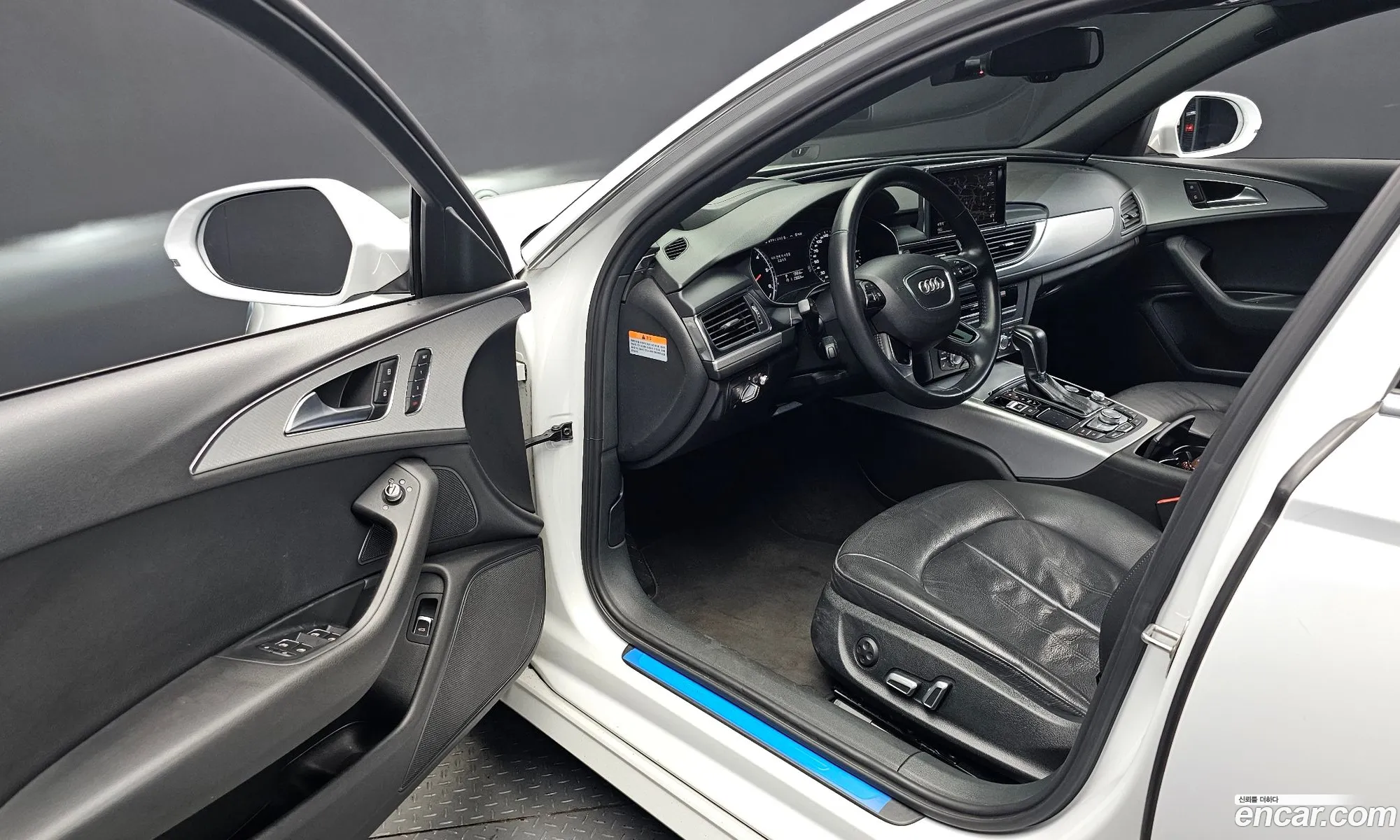 Audi A6 2018 WAUZZZ4G7JN075109 — 2