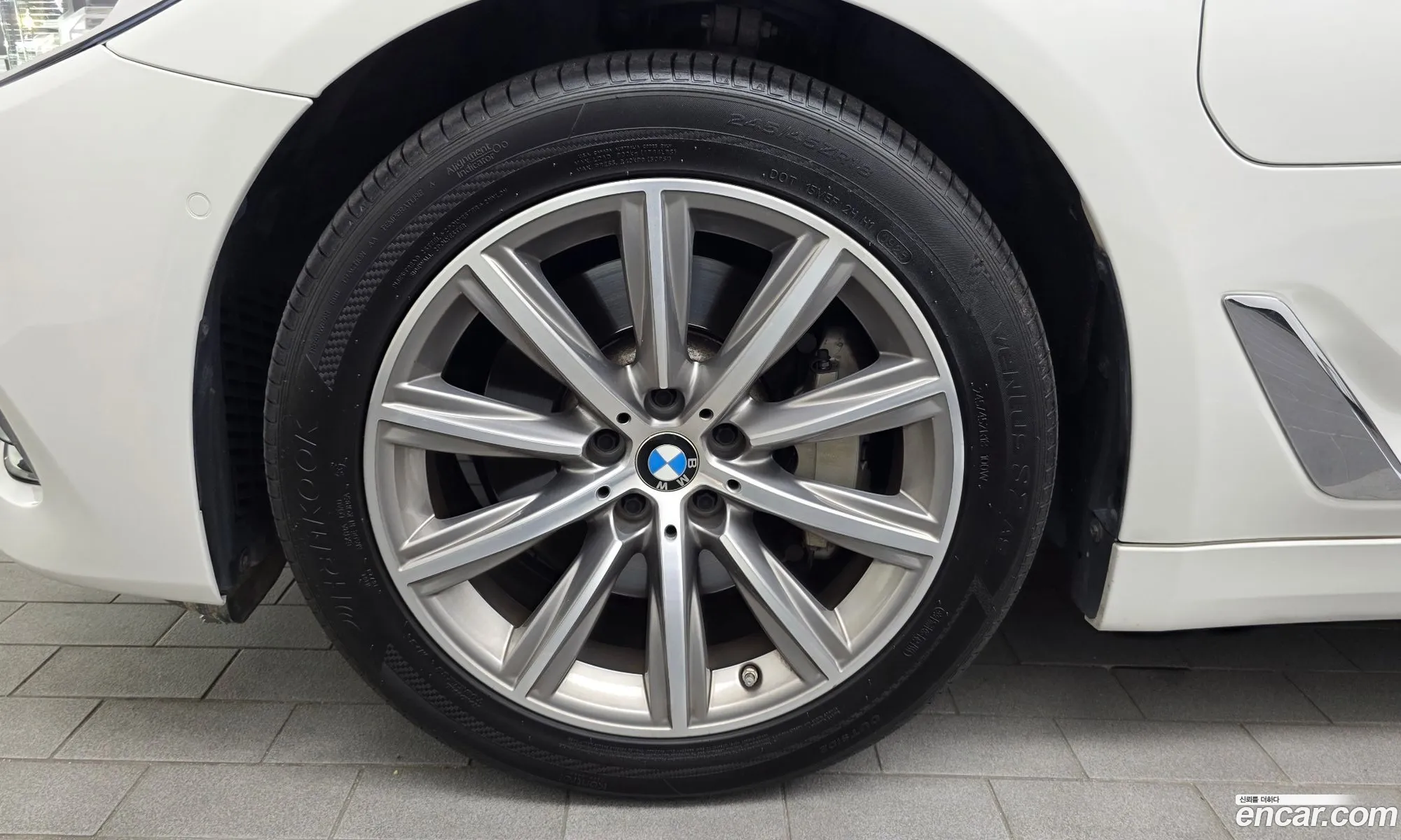 BMW 5 Series 2020 WBAJS9105LCE51994 — 3