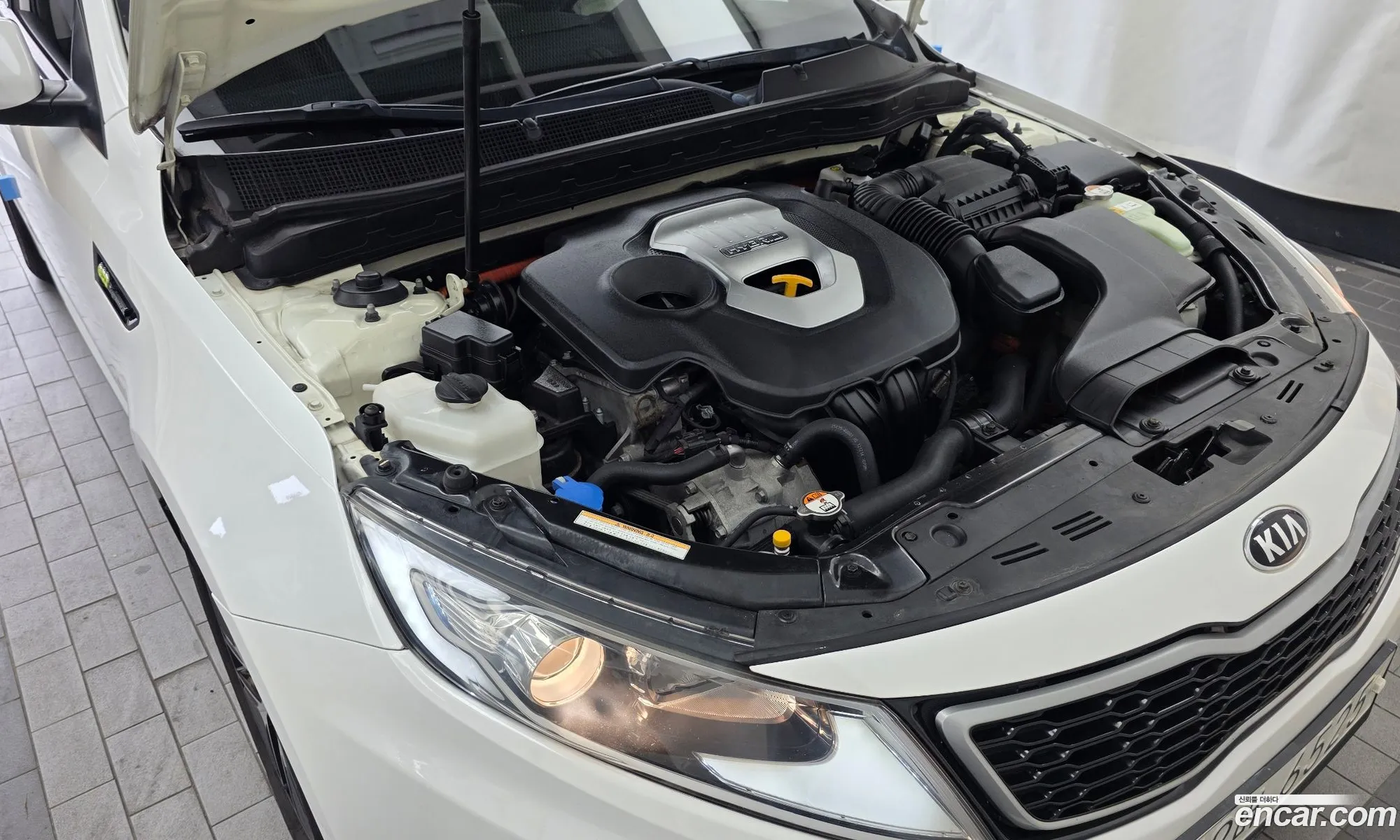 Kia K5 Hybrid 2013 — 2