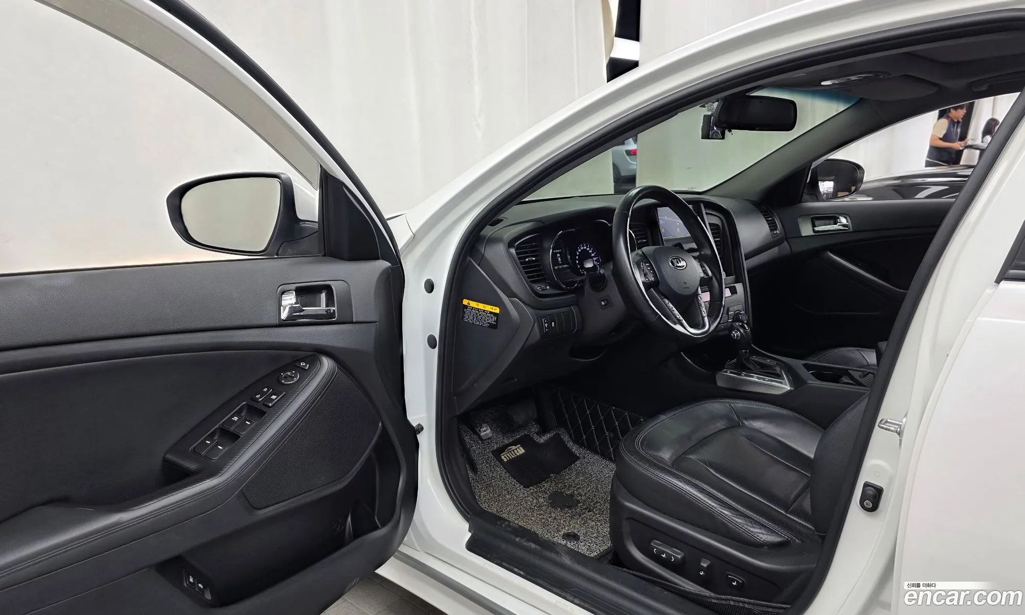 Kia K5 Hybrid 2013 — 11