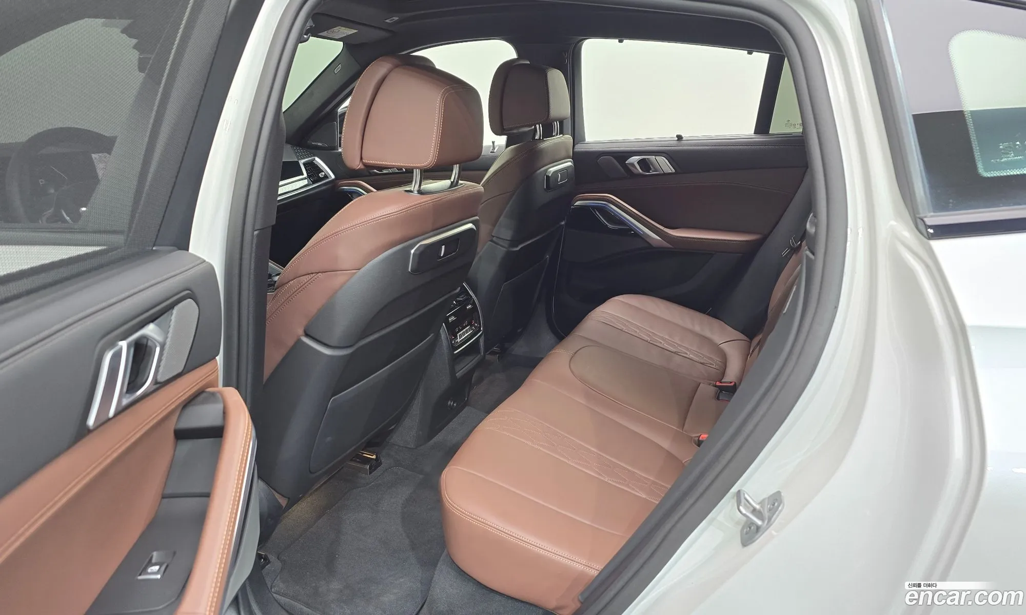 BMW X6 2025 WBA31EX09S9Y35927 — 5