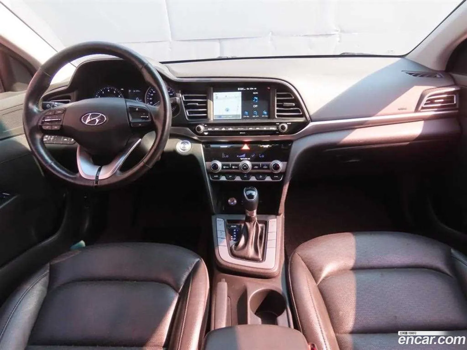 Hyundai Elantra AD 2018 — 3