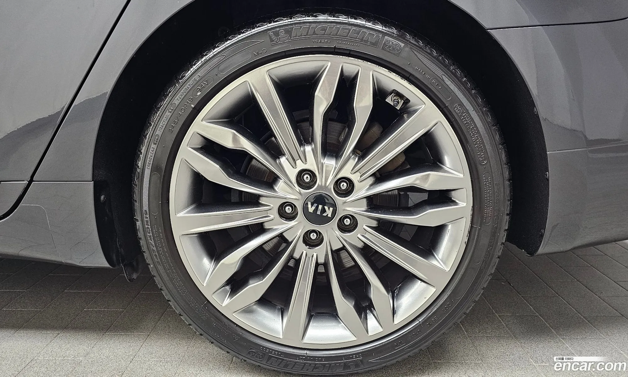 Kia K7 Premier 2019 — 20
