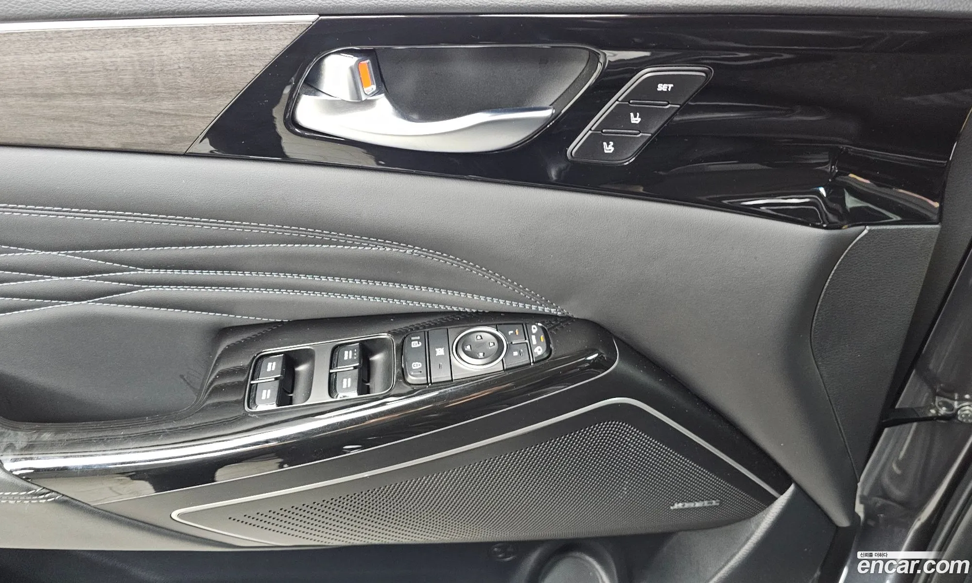 Kia K7 Premier 2019 — 18