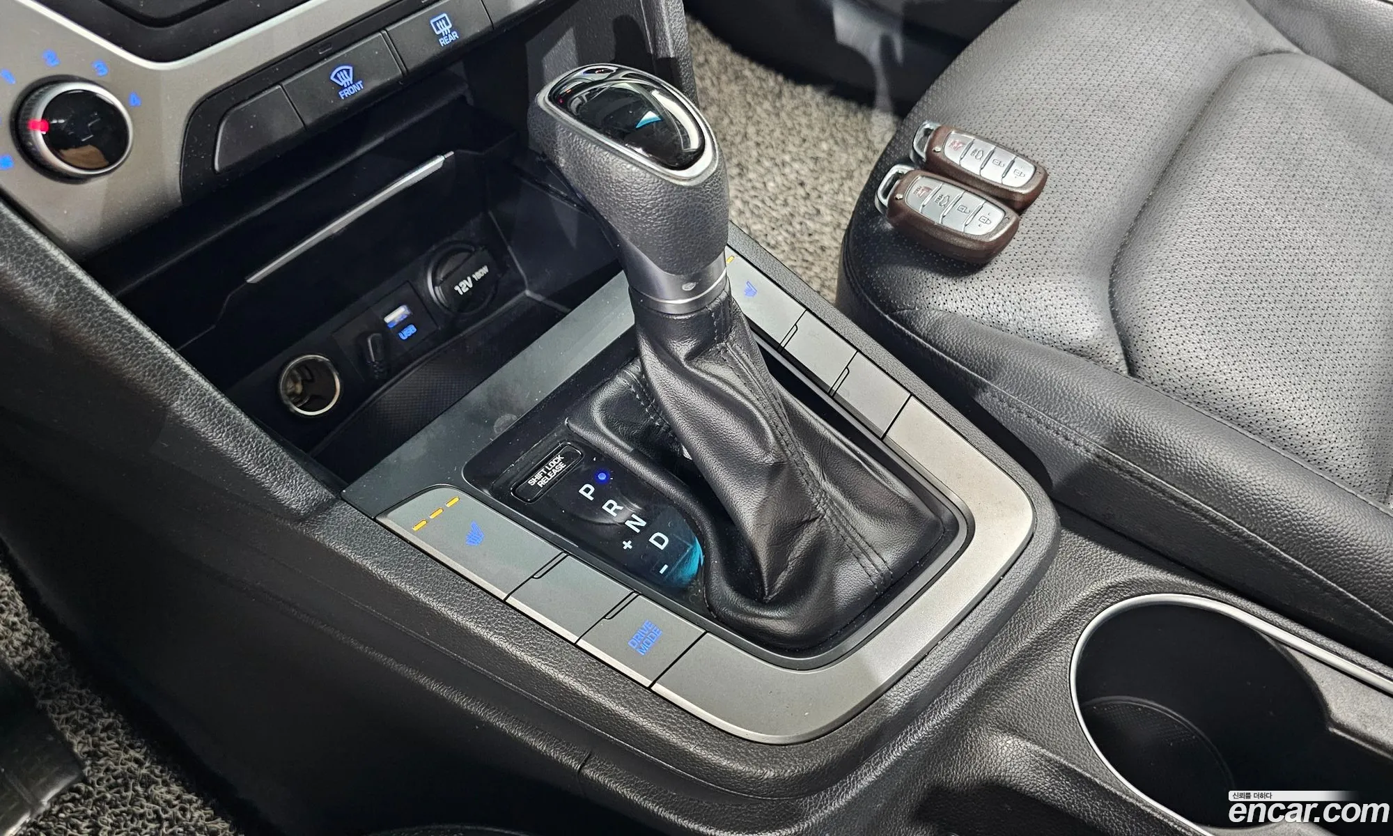 Hyundai Elantra AD 2017 — 30