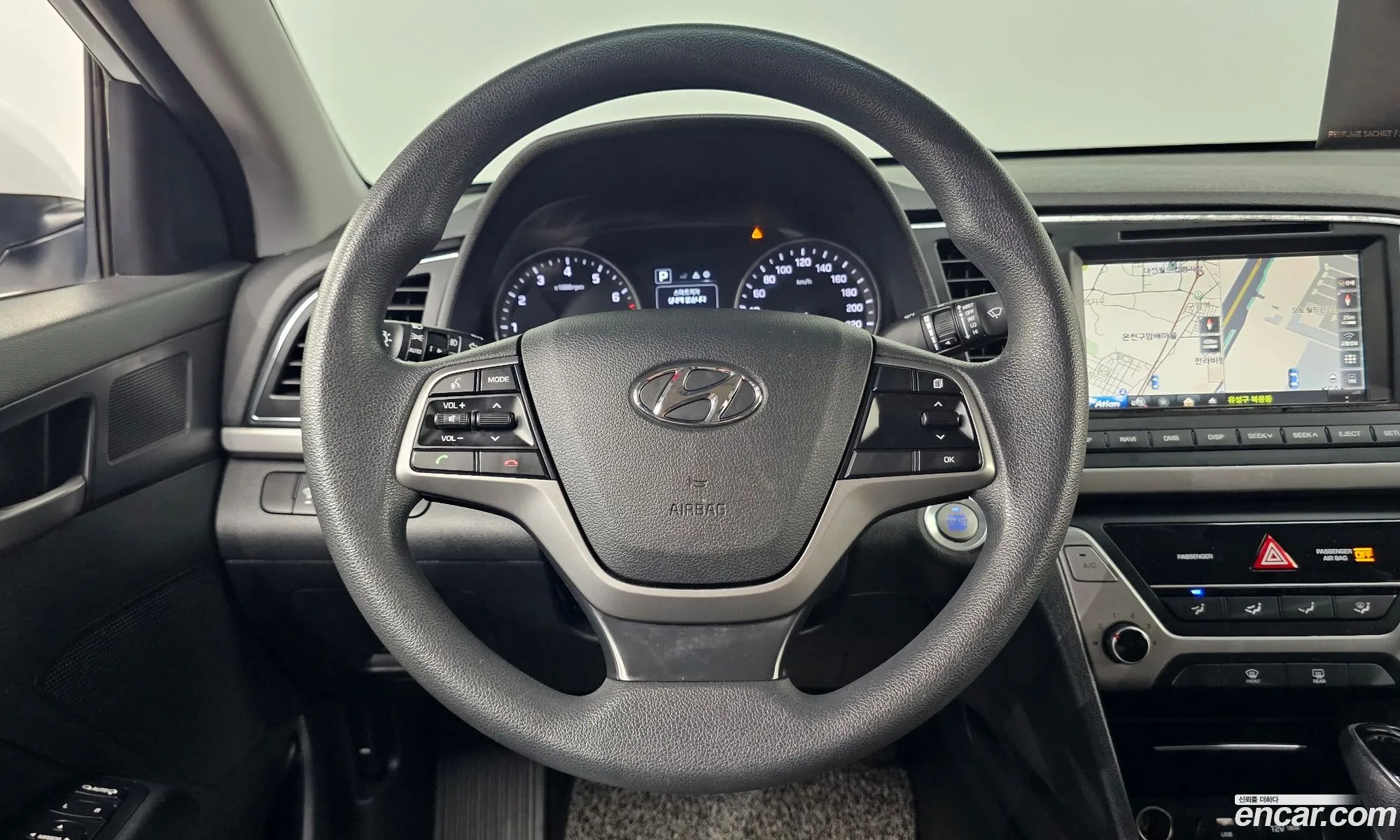 Hyundai Elantra AD 2017 — 13