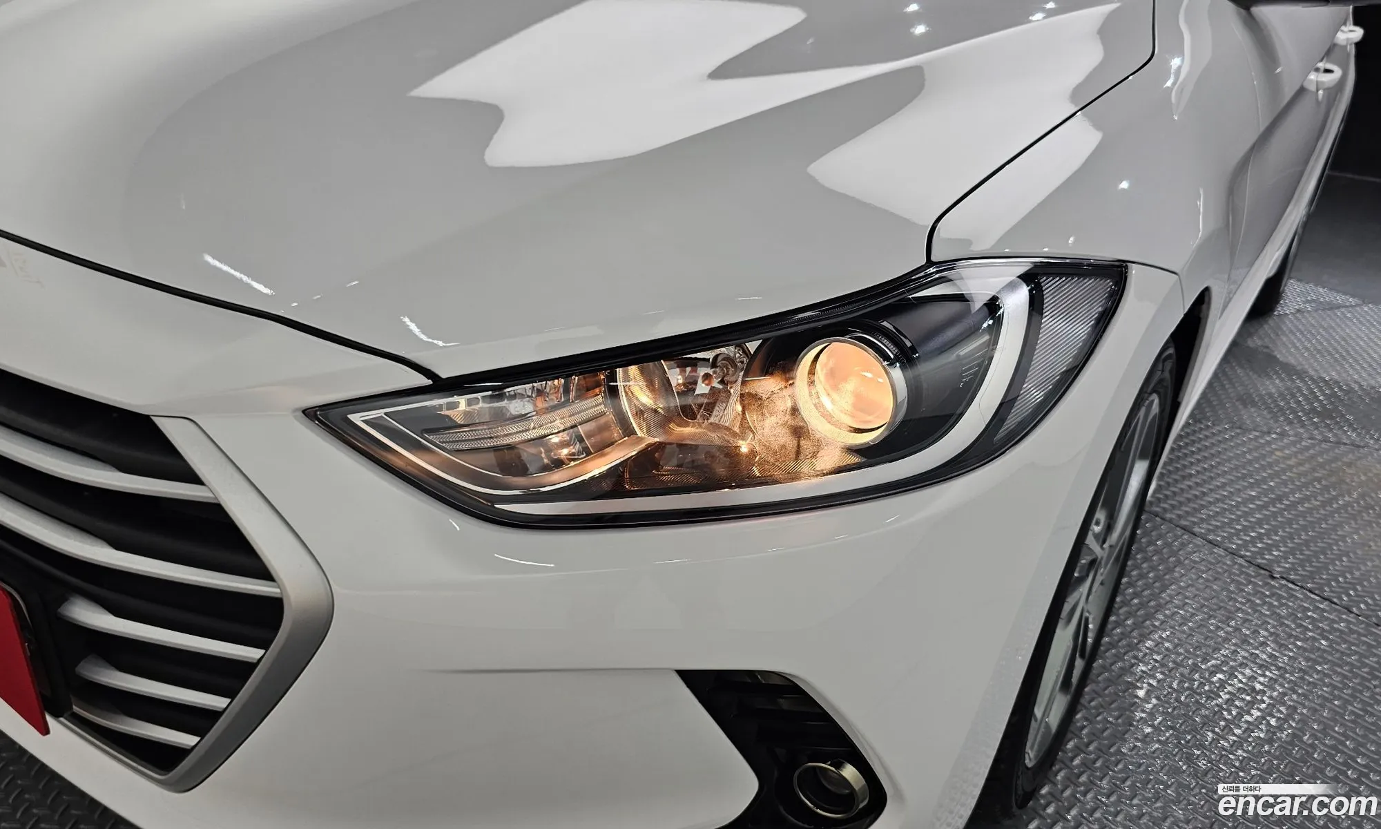 Hyundai Elantra AD 2017 — 9