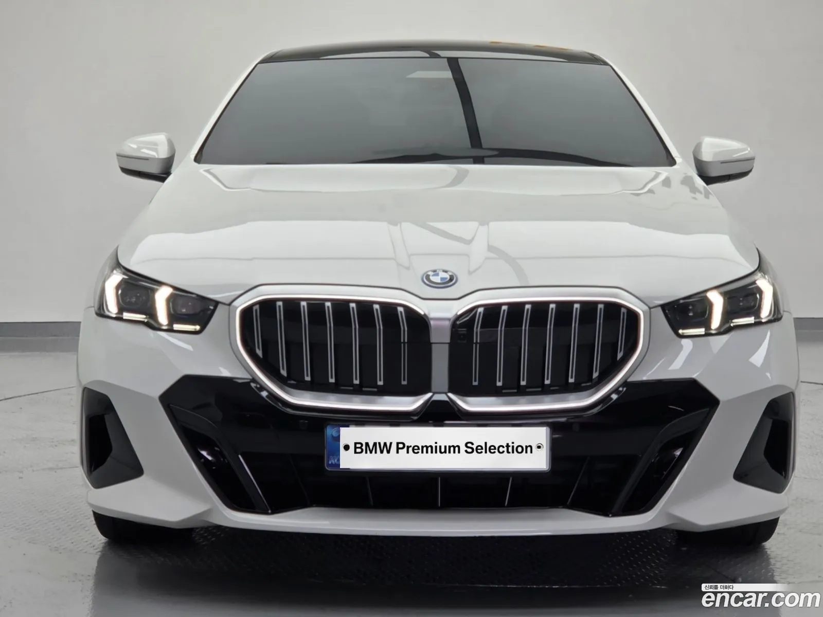 BMW 5 Series 2026 — 14