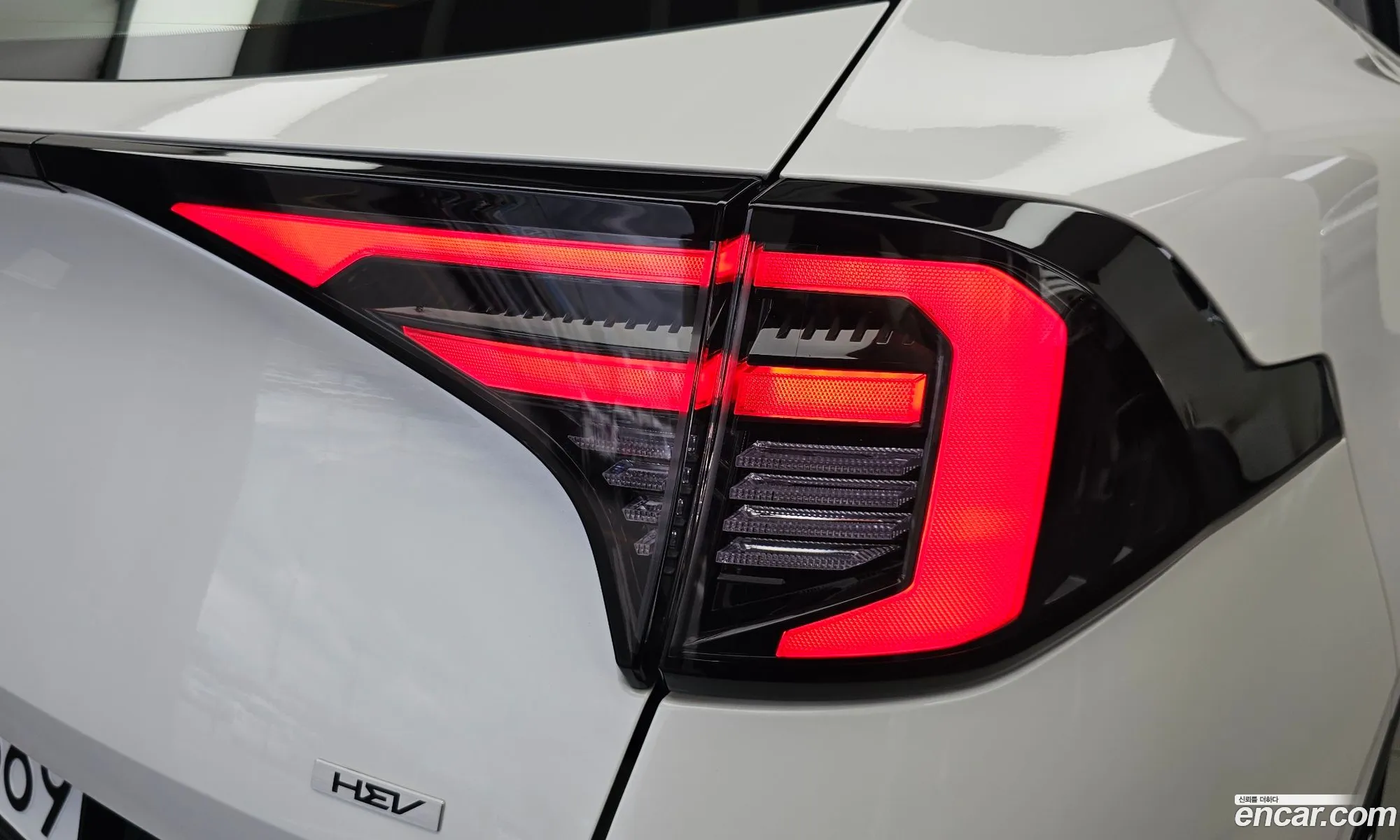 Kia Sportage Hybrid 2025 — 4