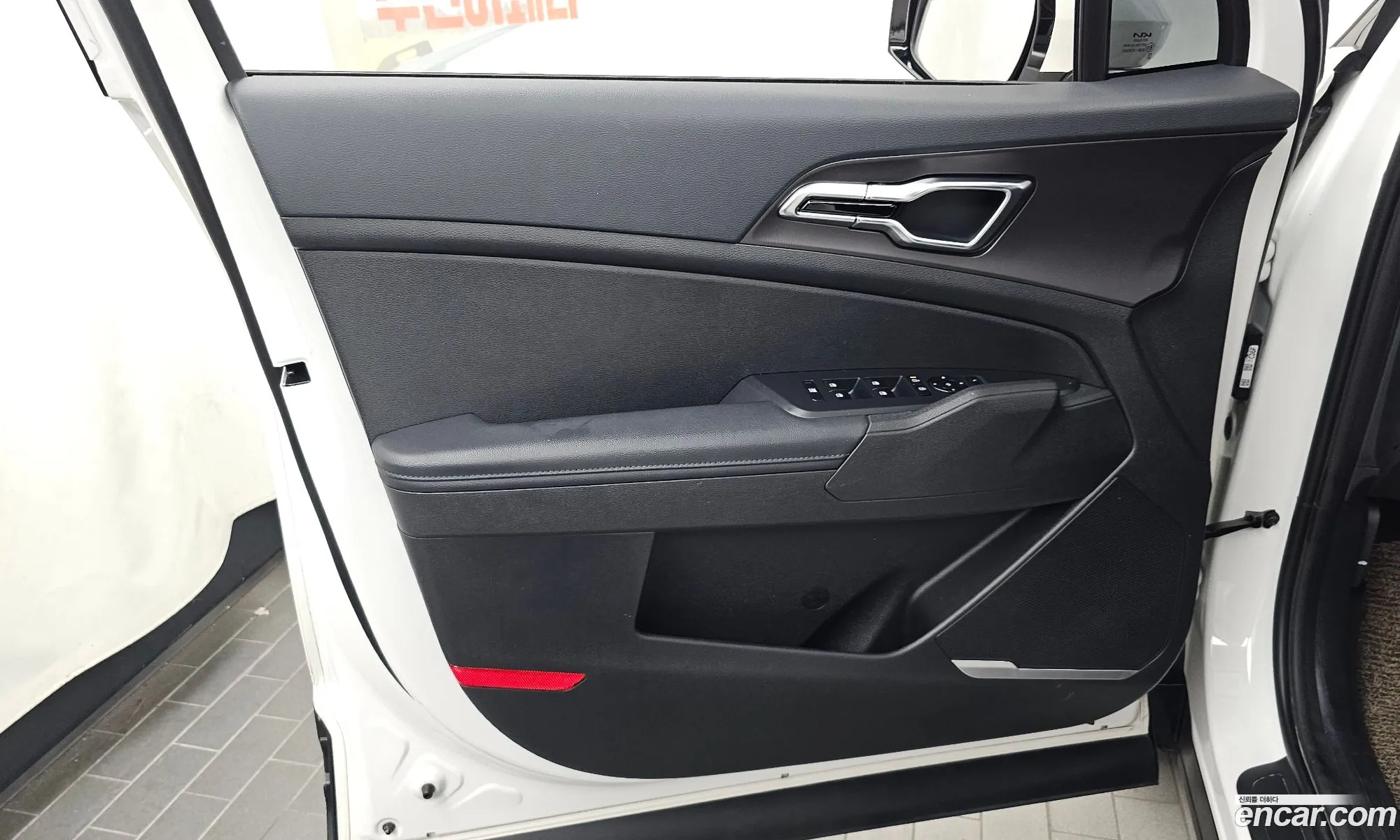 Kia Sportage Hybrid 2025 — 9