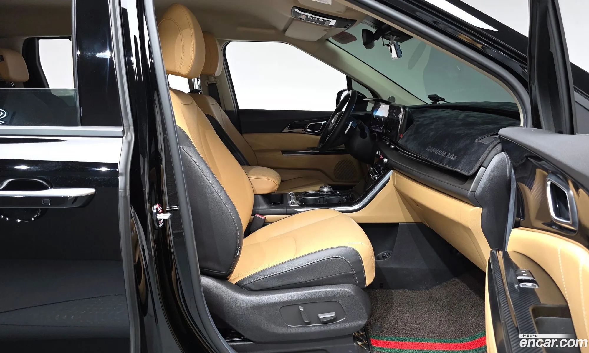Kia Carnival 2020 KNANE81BBMS013013 — 10