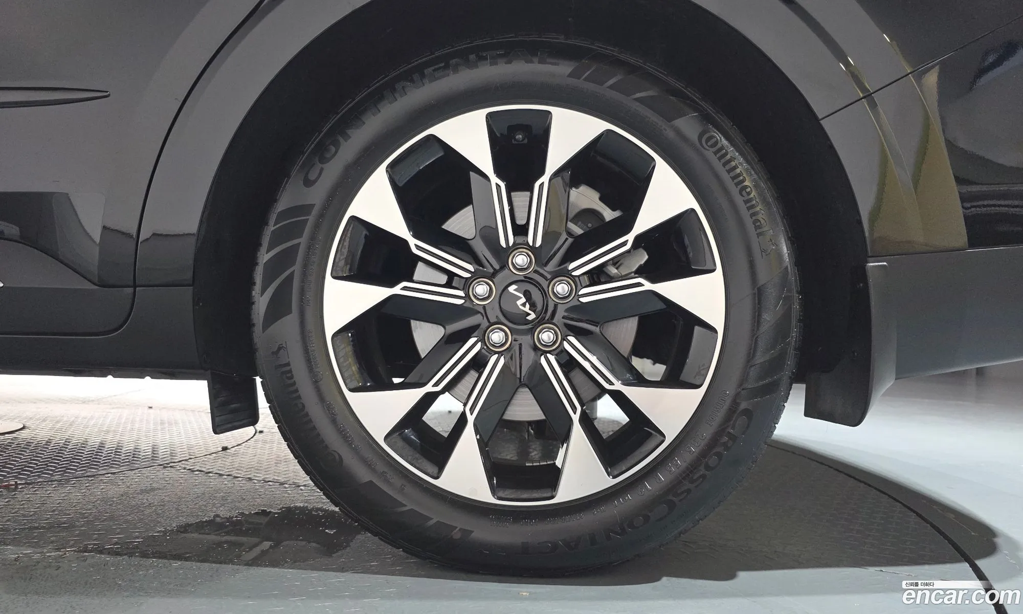 Kia Carnival 2020 KNANE81BBMS013013 — 16