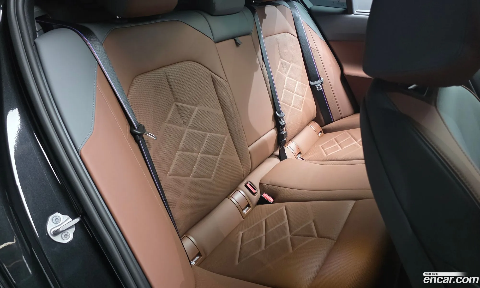 BMW 5 Series 2025 — 10