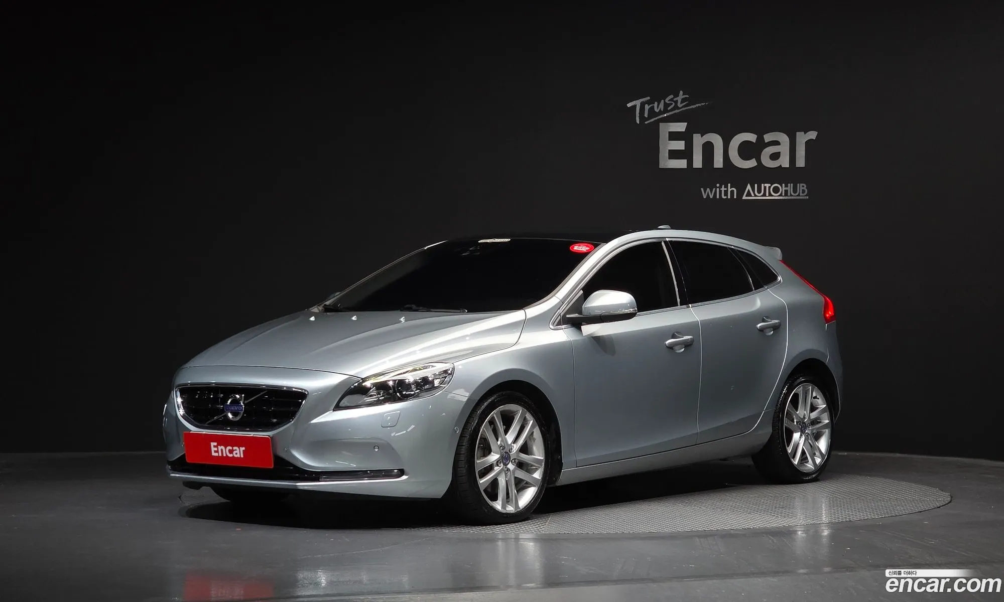Volvo V40 2016 YV1MVA8KDG2307828 — 6