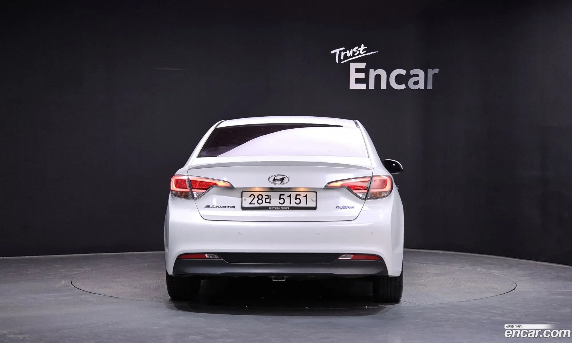 Hyundai LF Sonata Hybrid