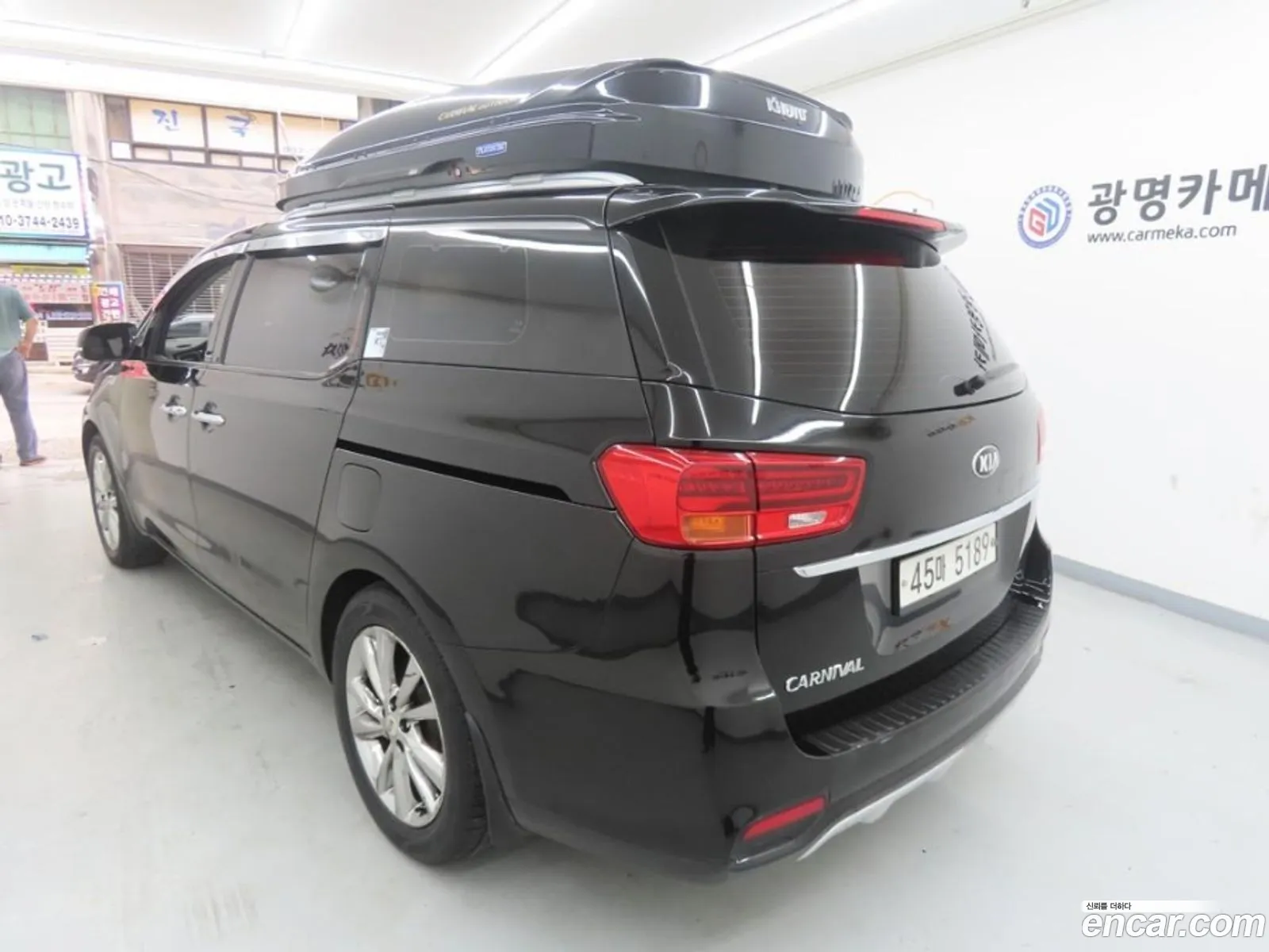 Kia Carnival 2018 — 2