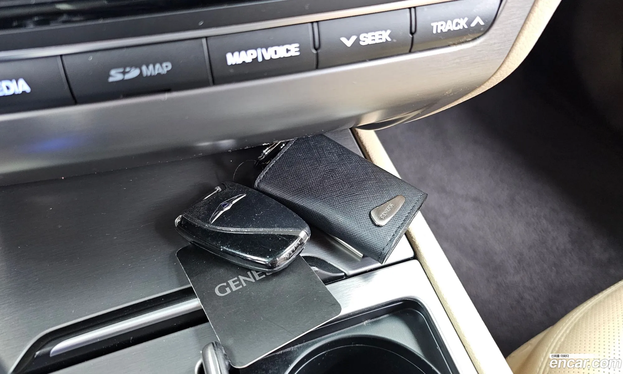 Hyundai Genesis DH 2014 KMHGM41DBFU028205 — 4