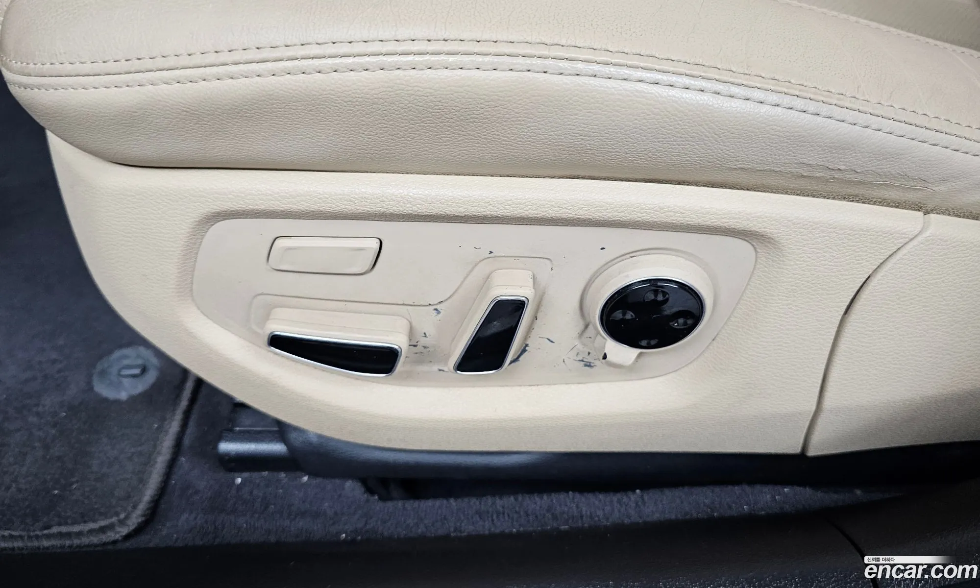 Hyundai Genesis DH 2014 KMHGM41DBFU028205 — 14