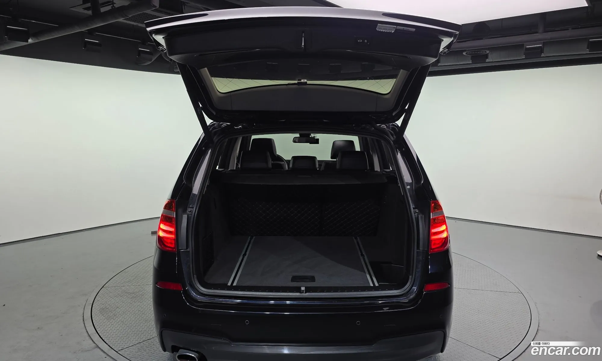 BMW X3 2017 WBAWZ5103H0M36488 — 8