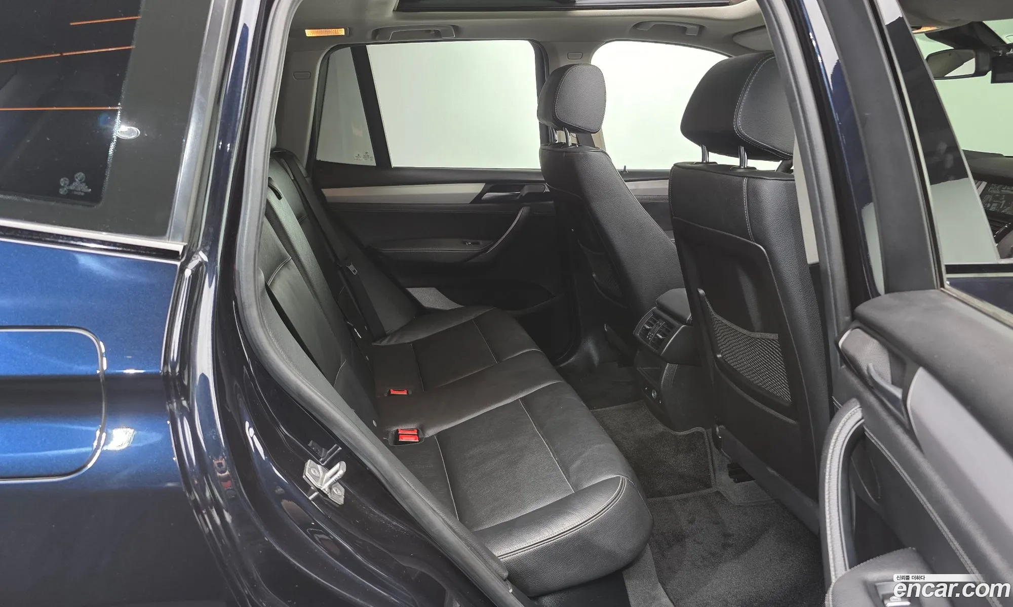 BMW X3 2017 WBAWZ5103H0M36488 — 7