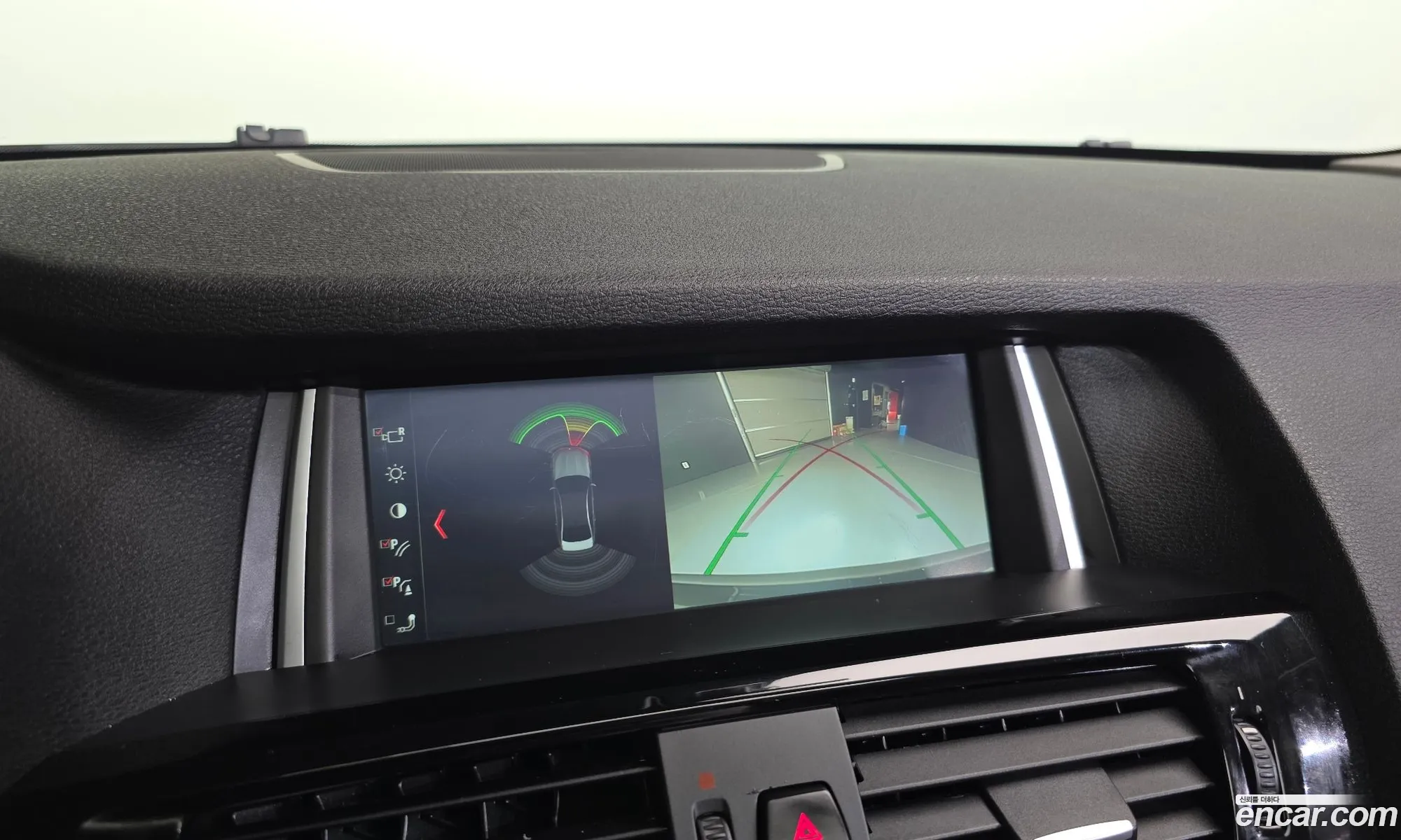 BMW X3 2017 WBAWZ5103H0M36488 — 12