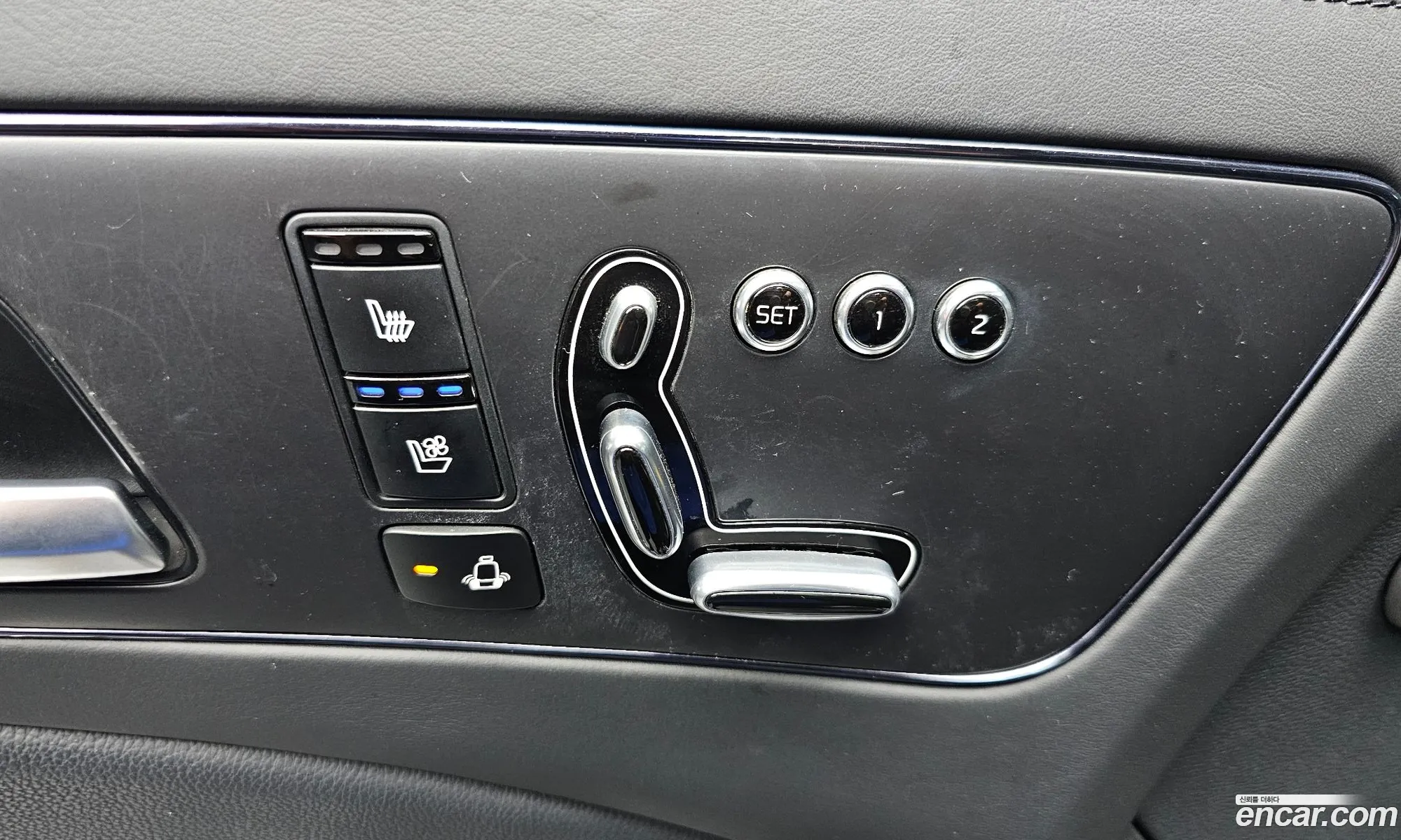 Kia K9 2013 — 18