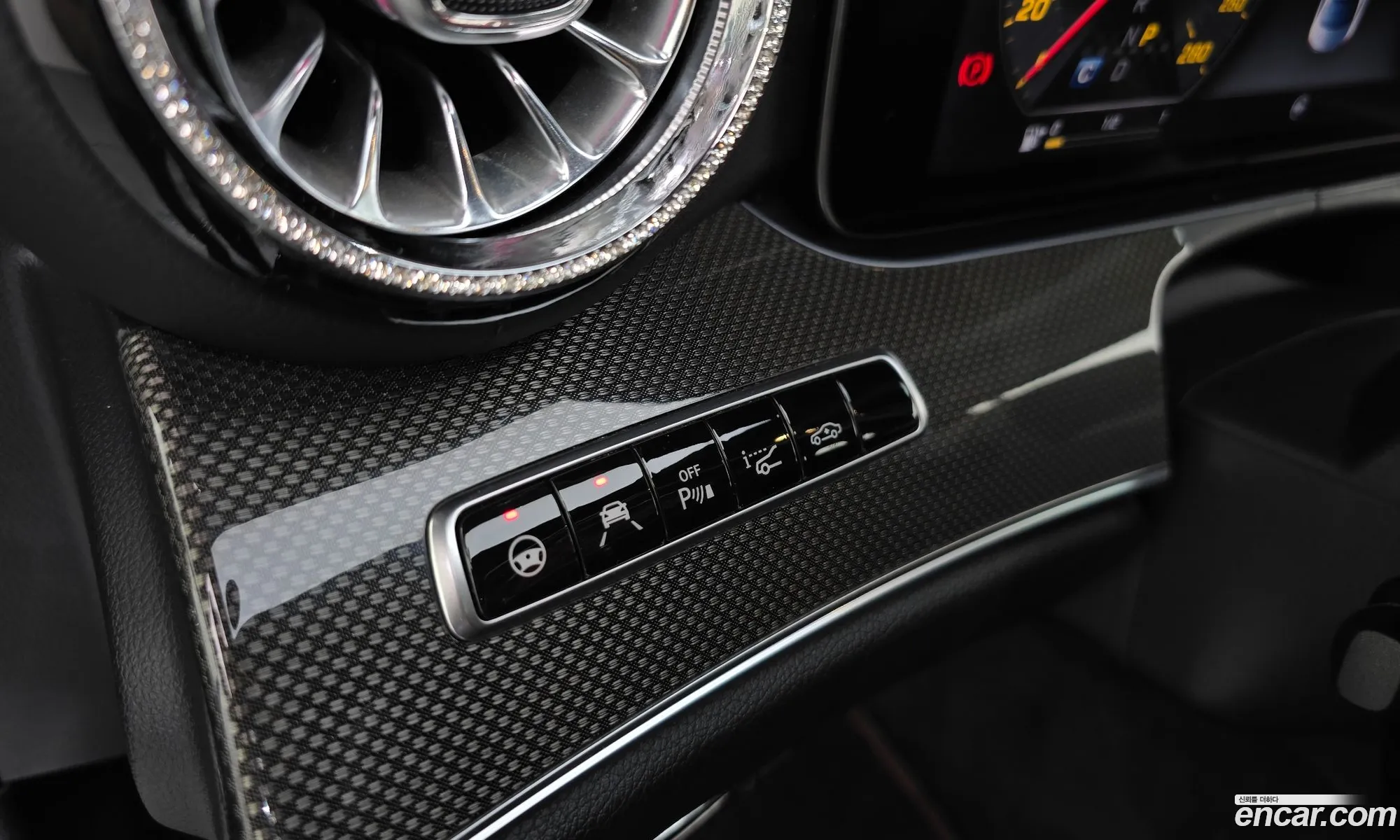 Mercedes-Benz E-Class W213 2017 — 22