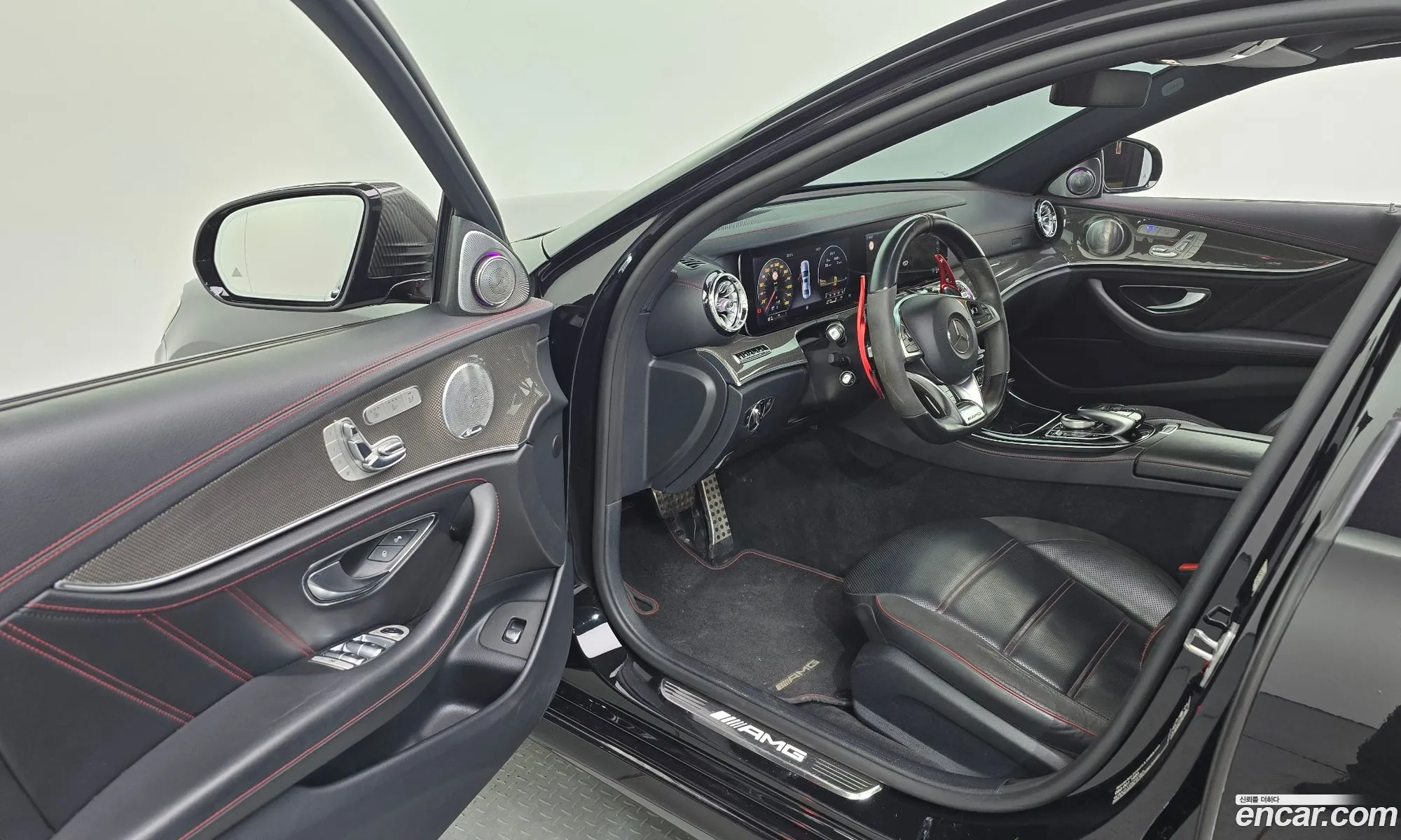 Mercedes-Benz E-Class W213 2017 — 35