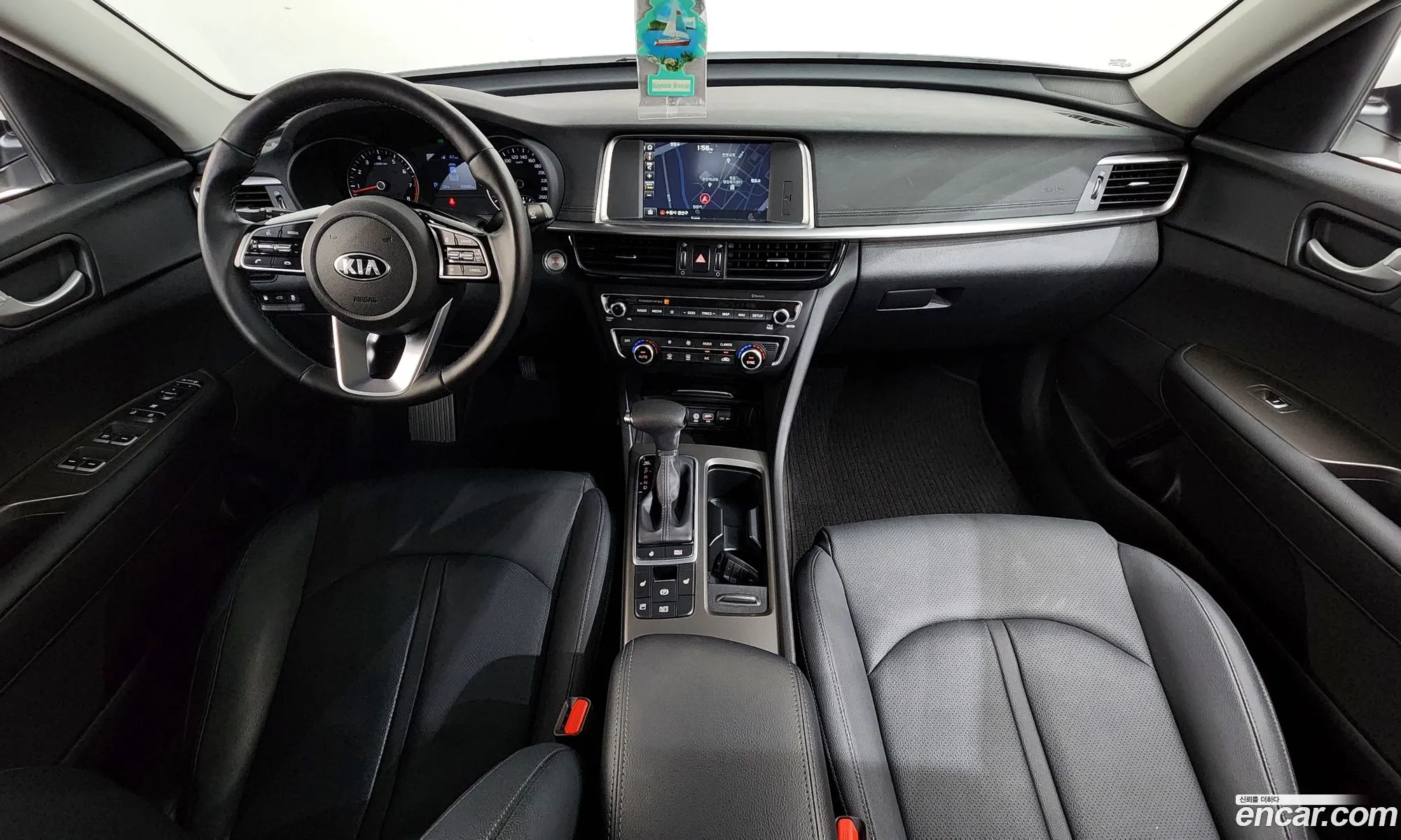 Kia K5 2019 KNAGT411BLA392872 — 3