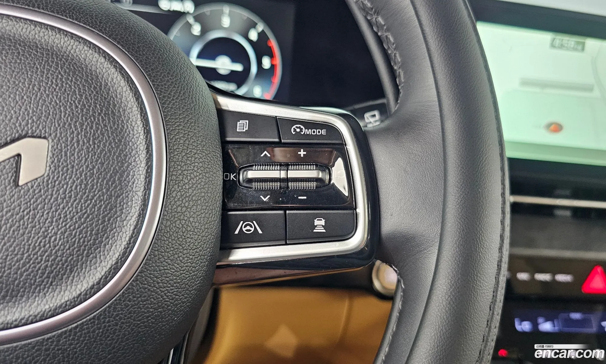 Kia Carnival 2023 — 11