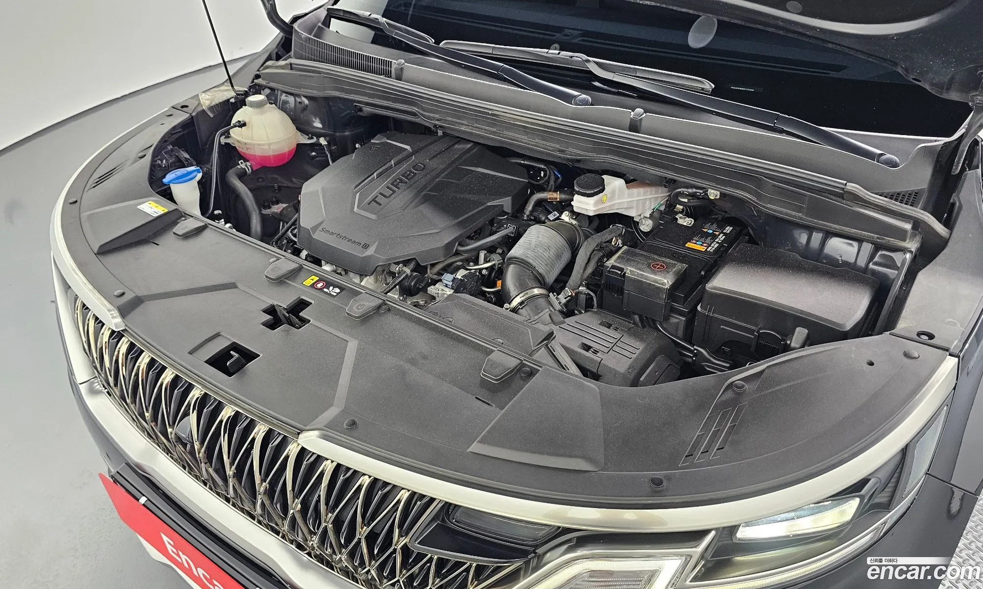 Kia Carnival 2023 — 2