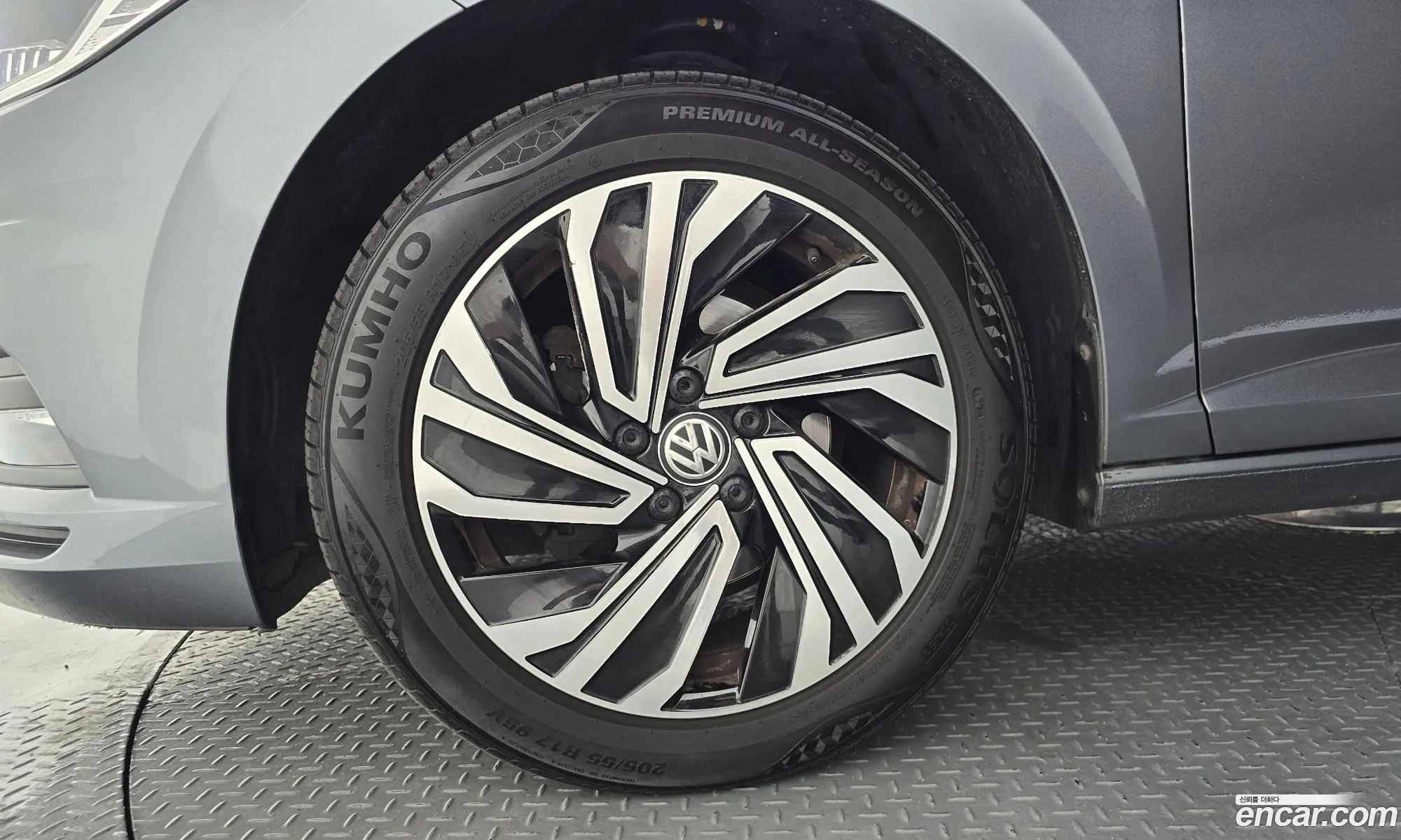 Volkswagen Jetta 7th Gen 2021 — 21