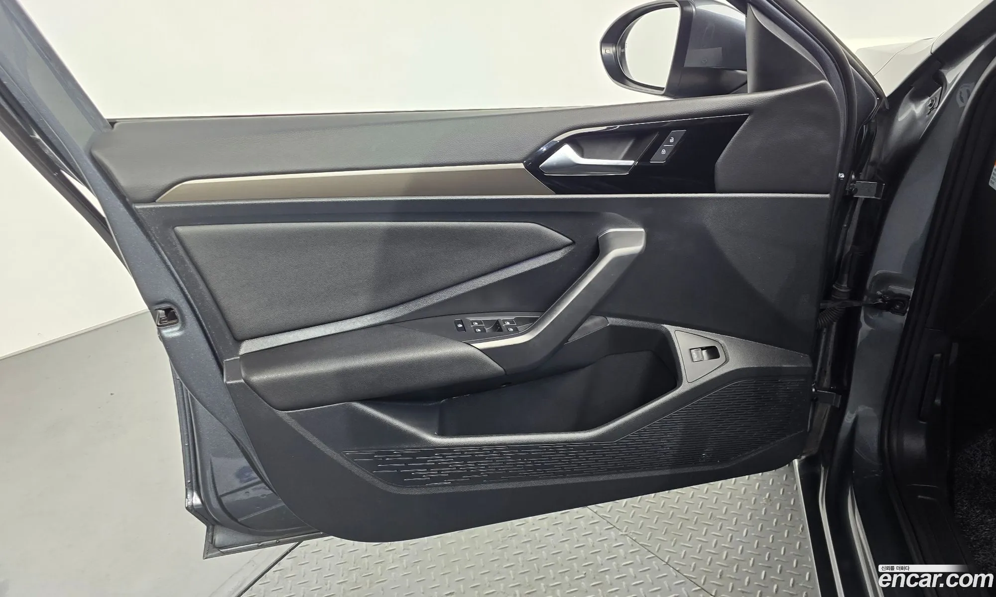 Volkswagen Jetta 7th Gen 2021 — 28