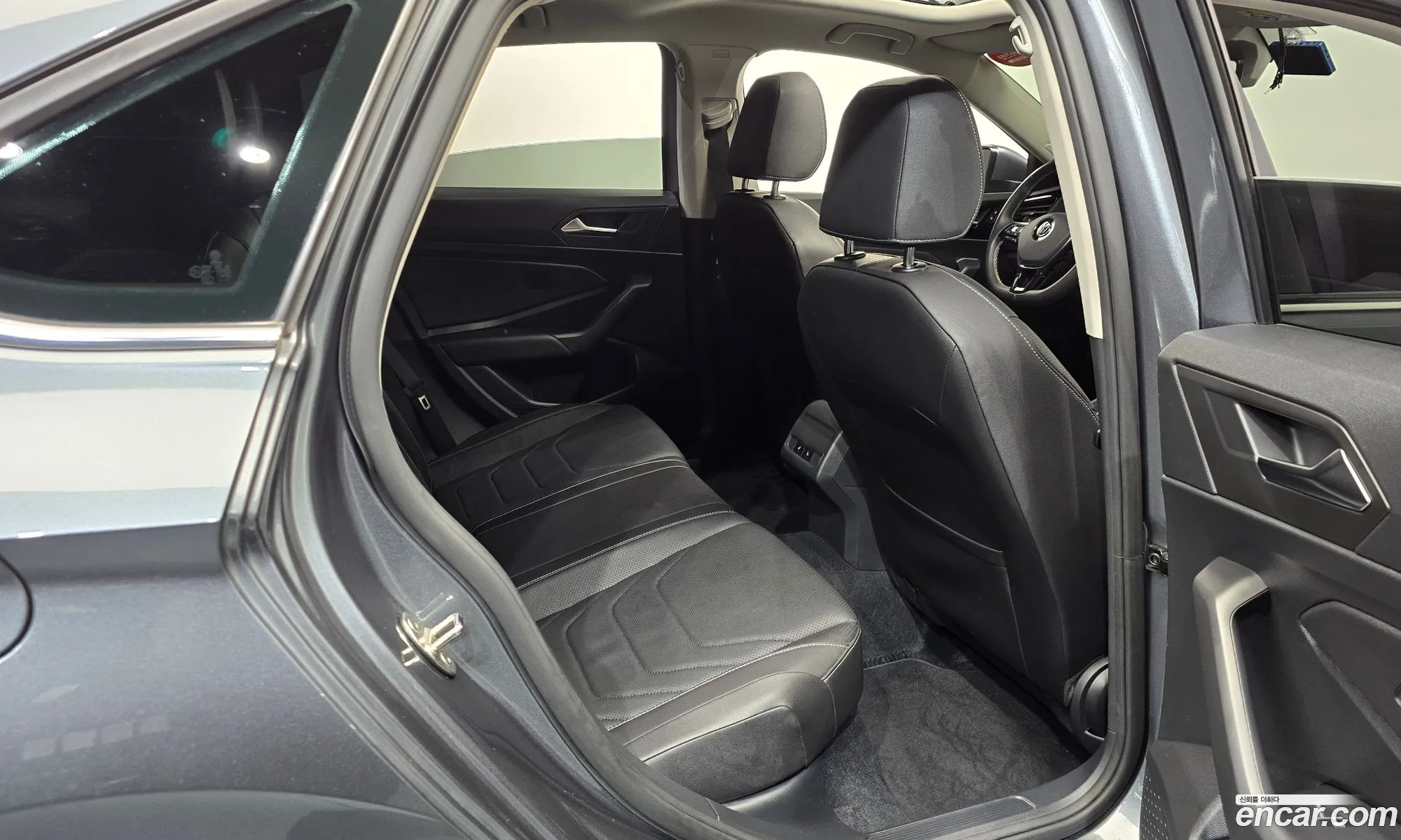 Volkswagen Jetta 7th Gen 2021 — 22