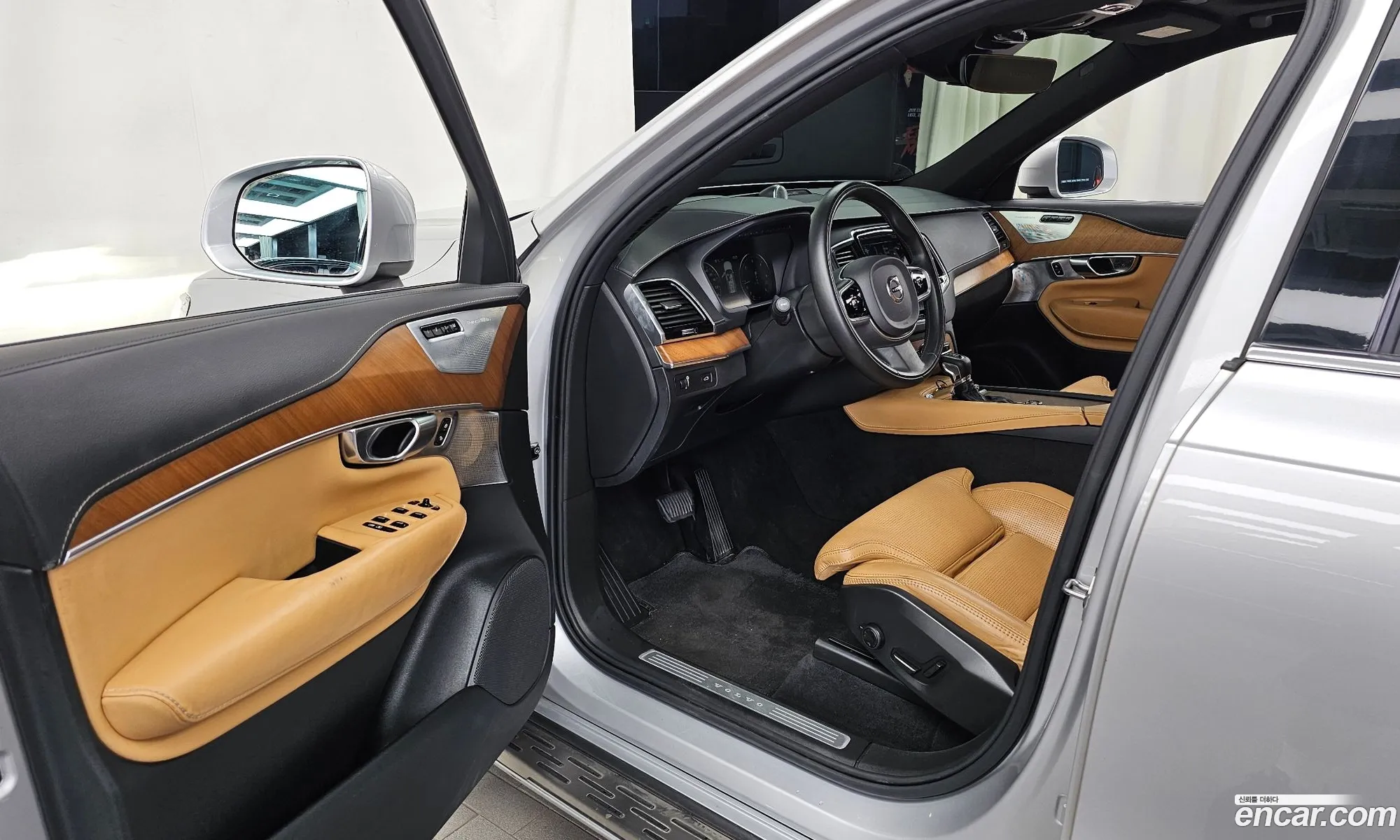Volvo XC90 2020 YV1LF68TCL1554777 — 20