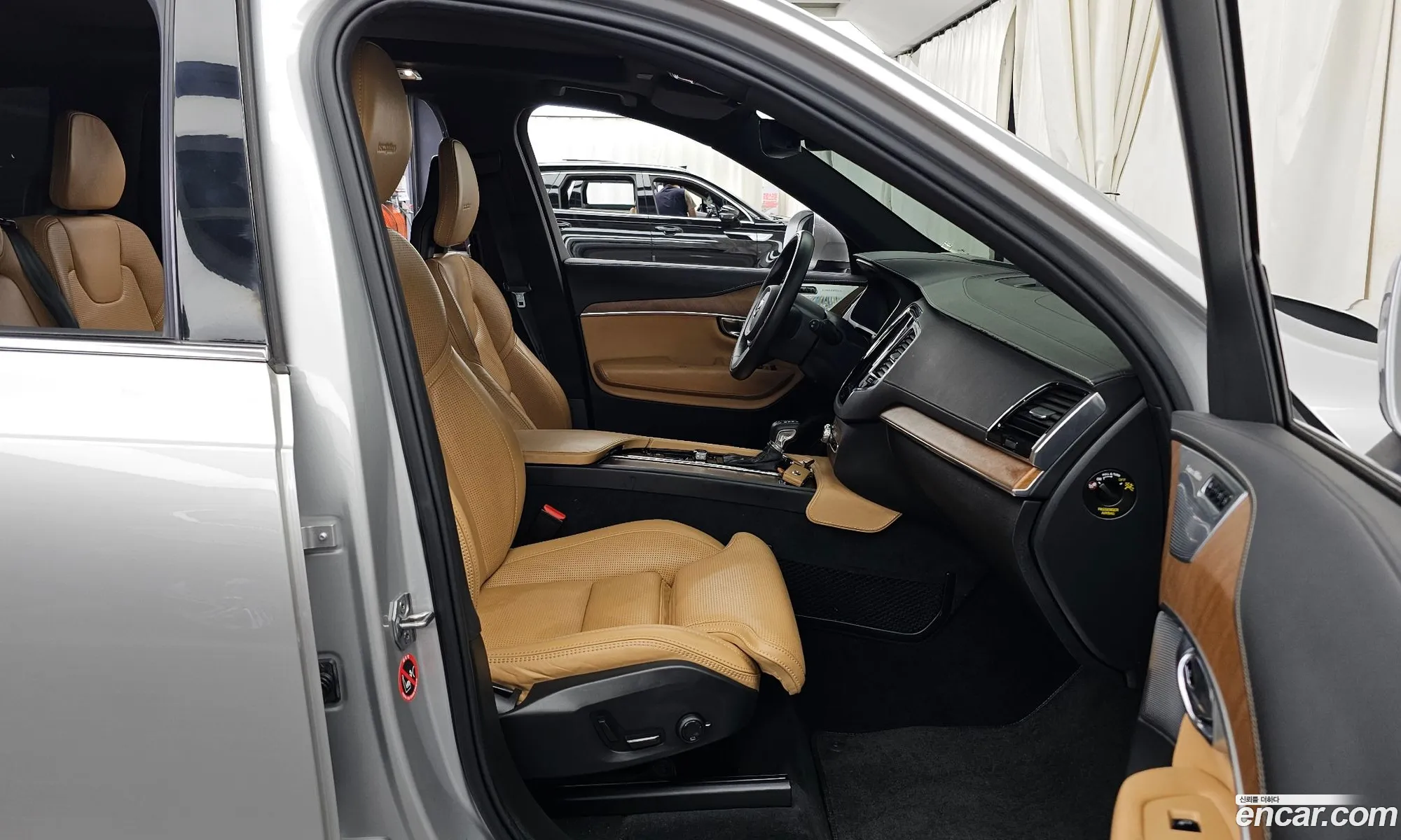 Volvo XC90 2020 YV1LF68TCL1554777 — 7