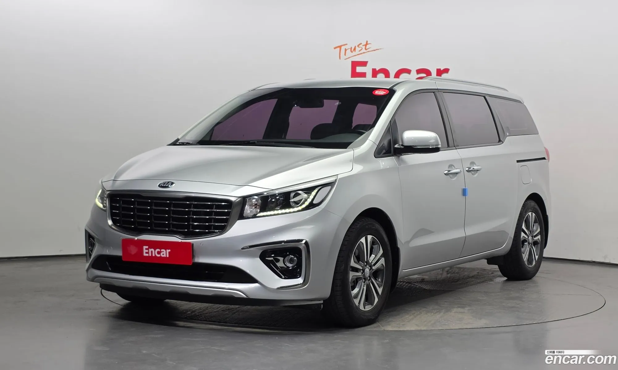 Kia Carnival 2020 KNAMB81ABLS647368 — 4