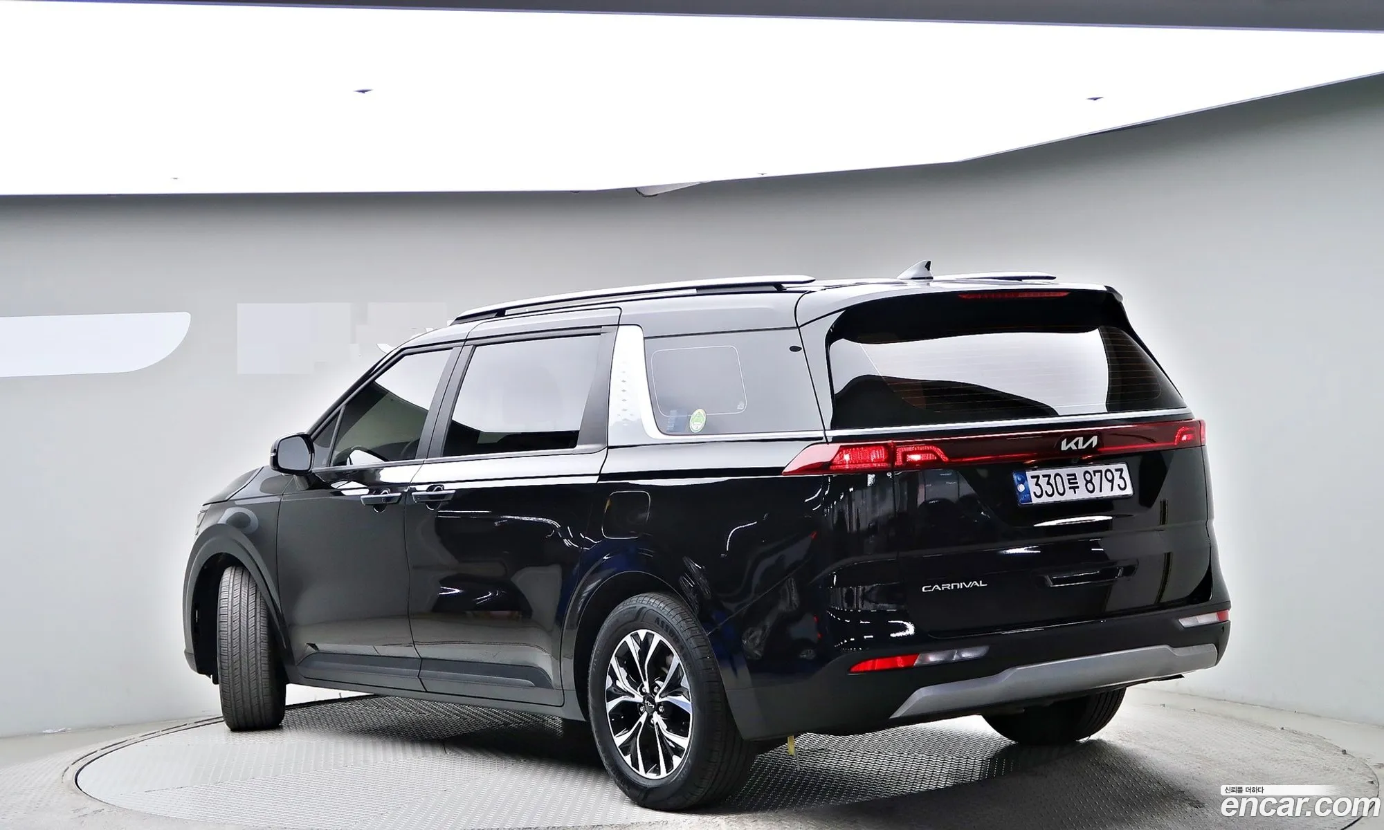 Kia Carnival 2022 — 3