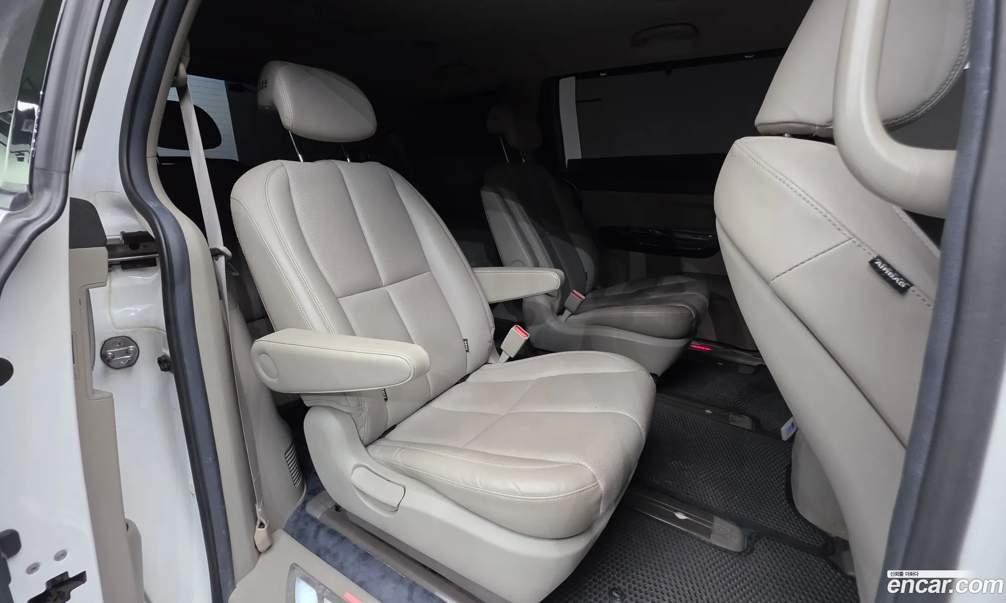 Kia Carnival 2017 KNAMD81ABJS425834 — 11