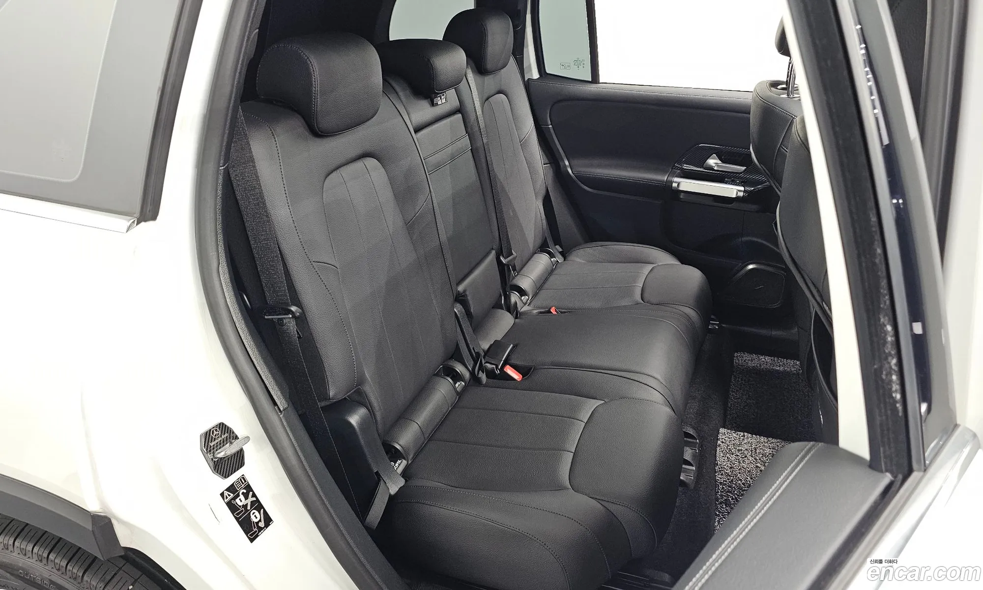 Mercedes-Benz GLB-Class X247 2024 — 14