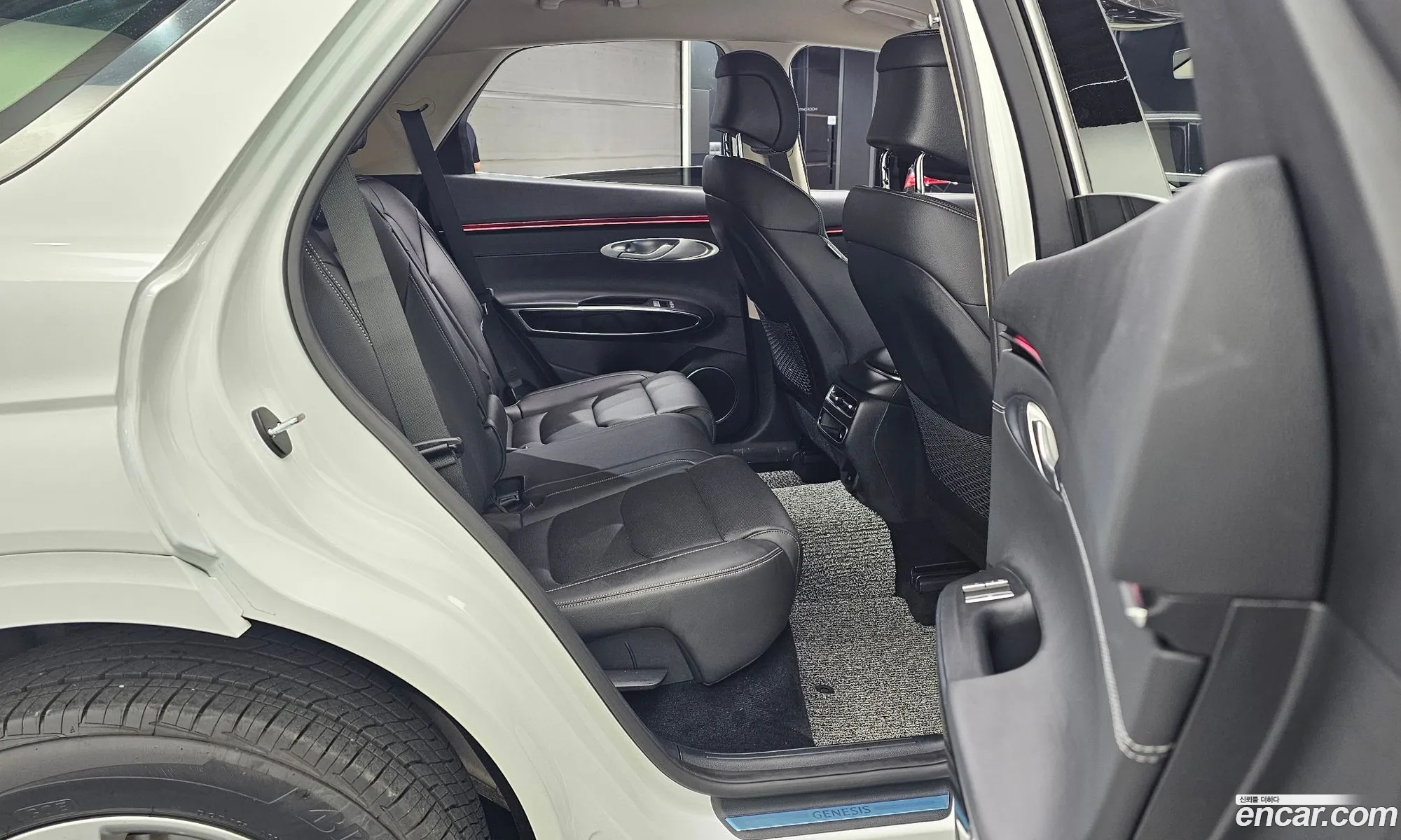 Genesis GV70 2025 — 15