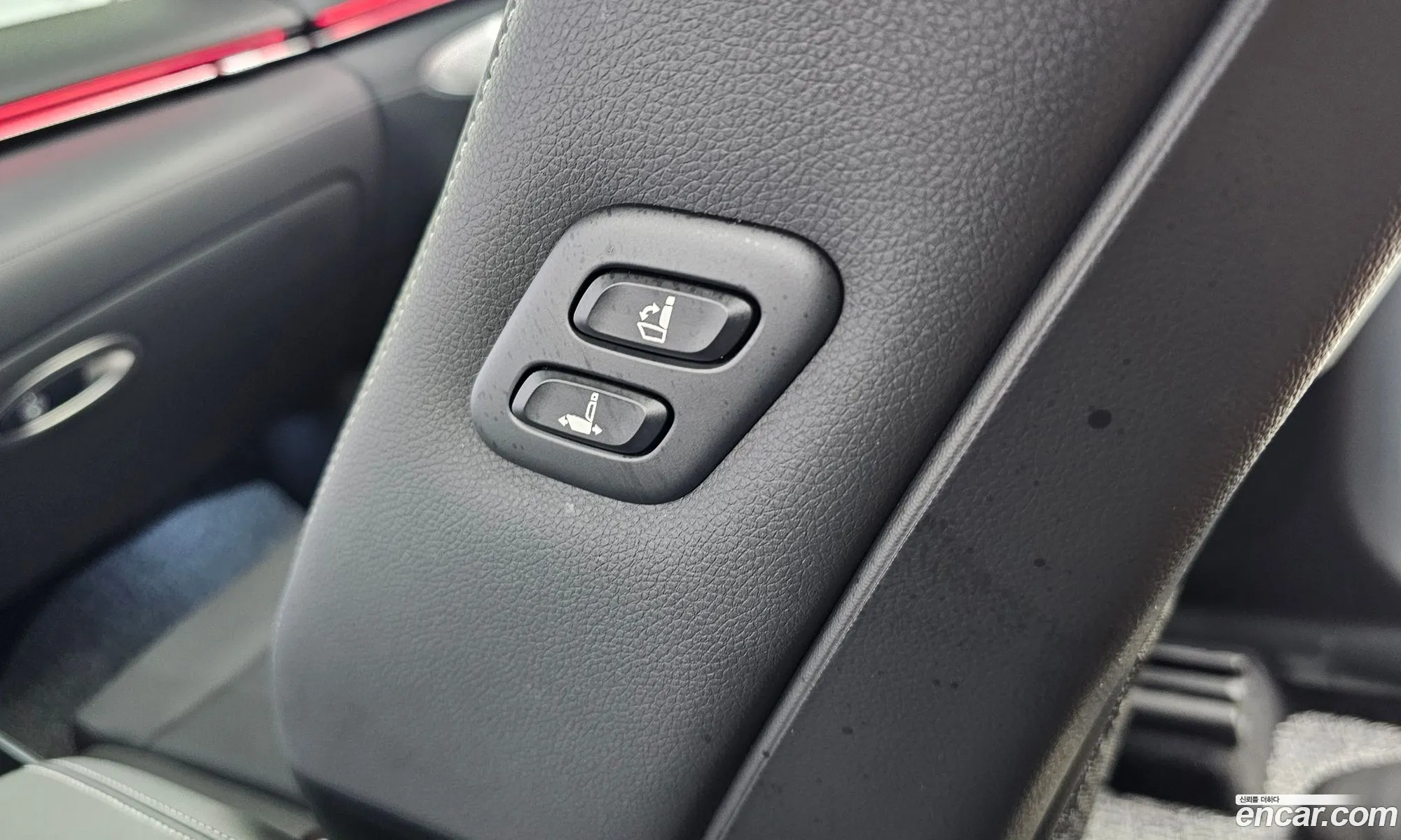 Genesis GV70 2025 — 30